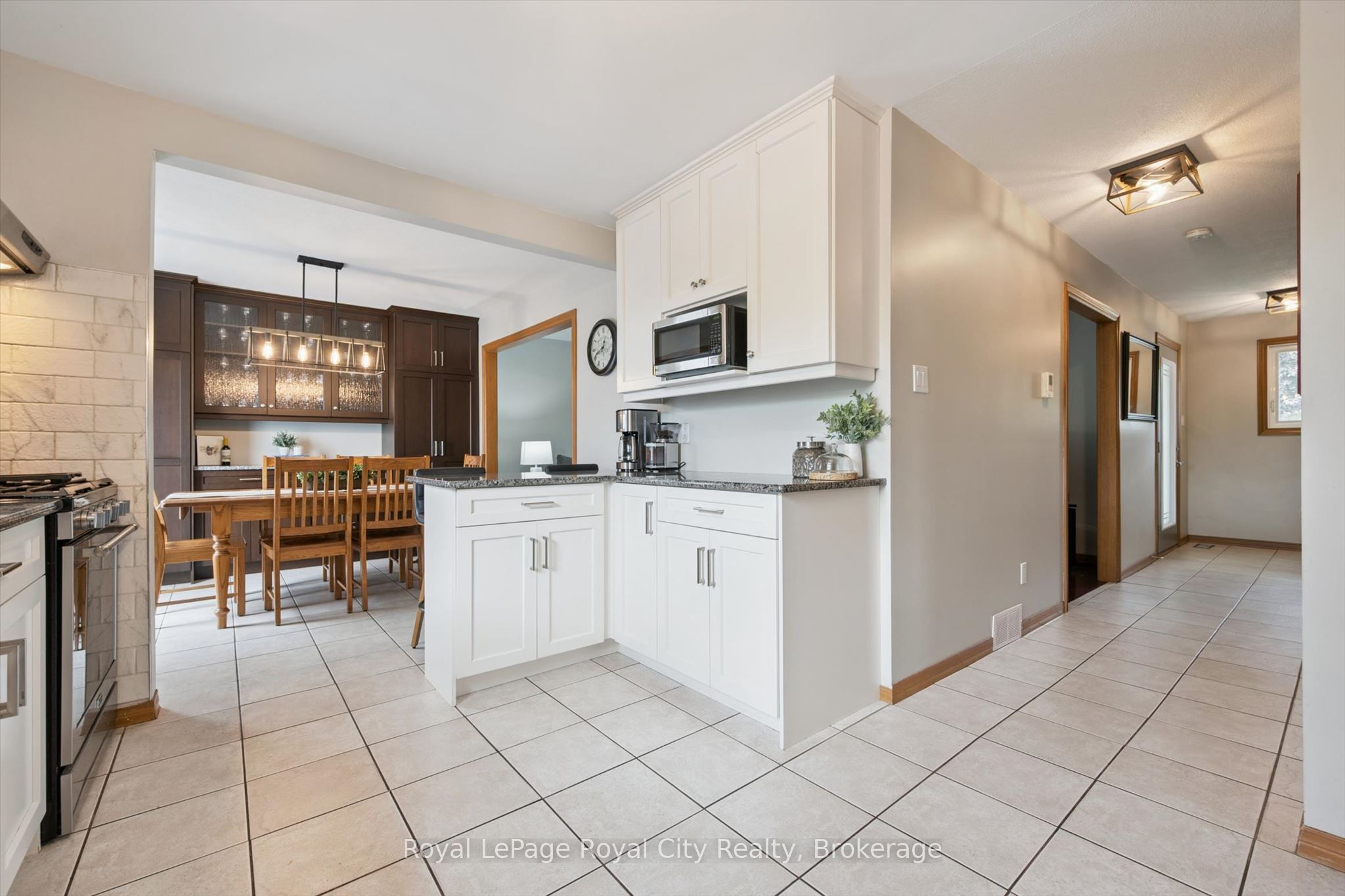 24 Greenwich Drive Property Photo 14