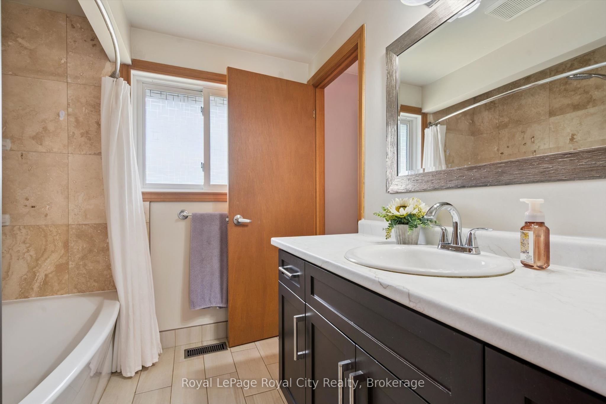 24 Greenwich Drive Property Photo 19