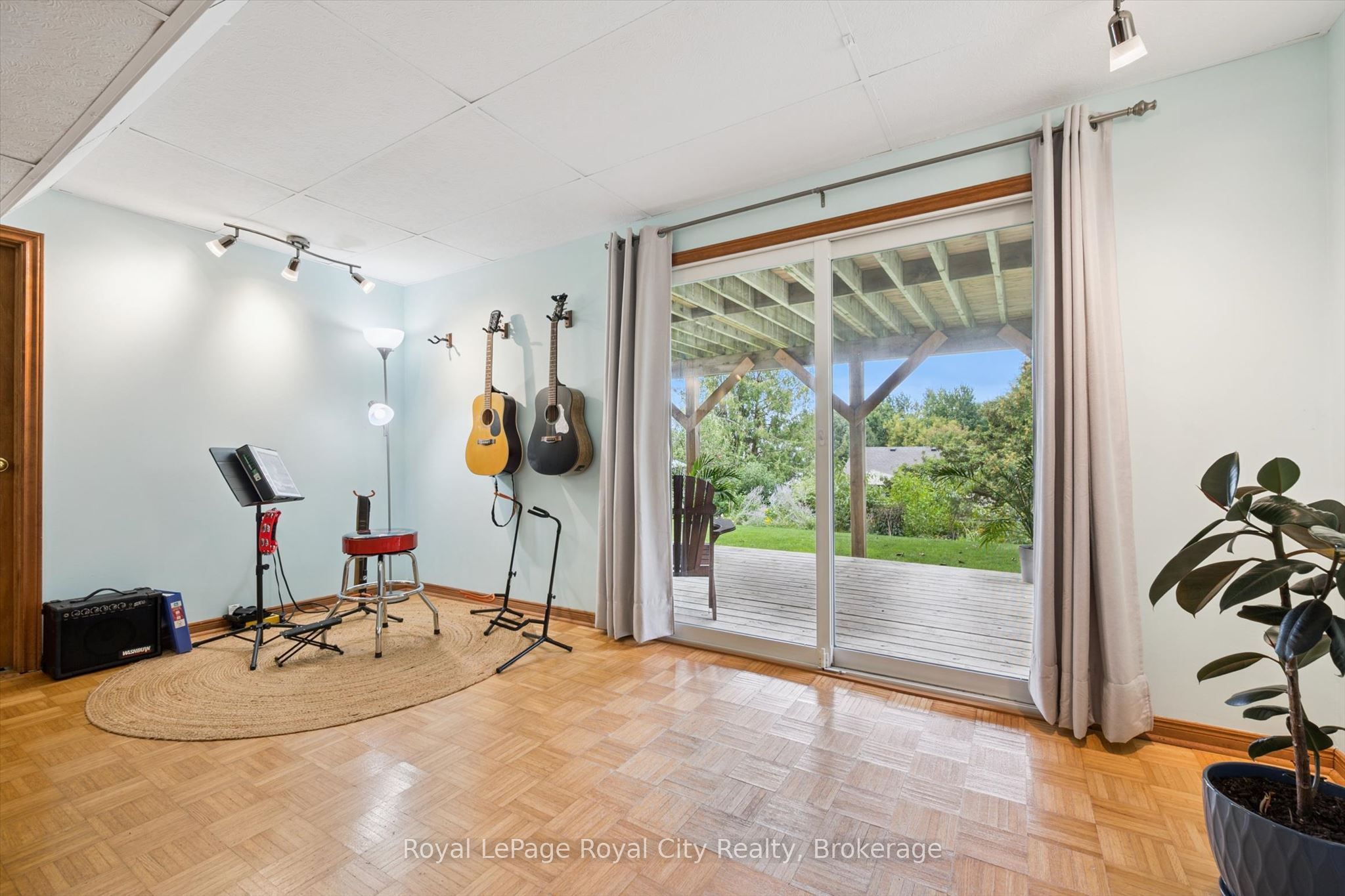 24 Greenwich Drive Property Photo 25