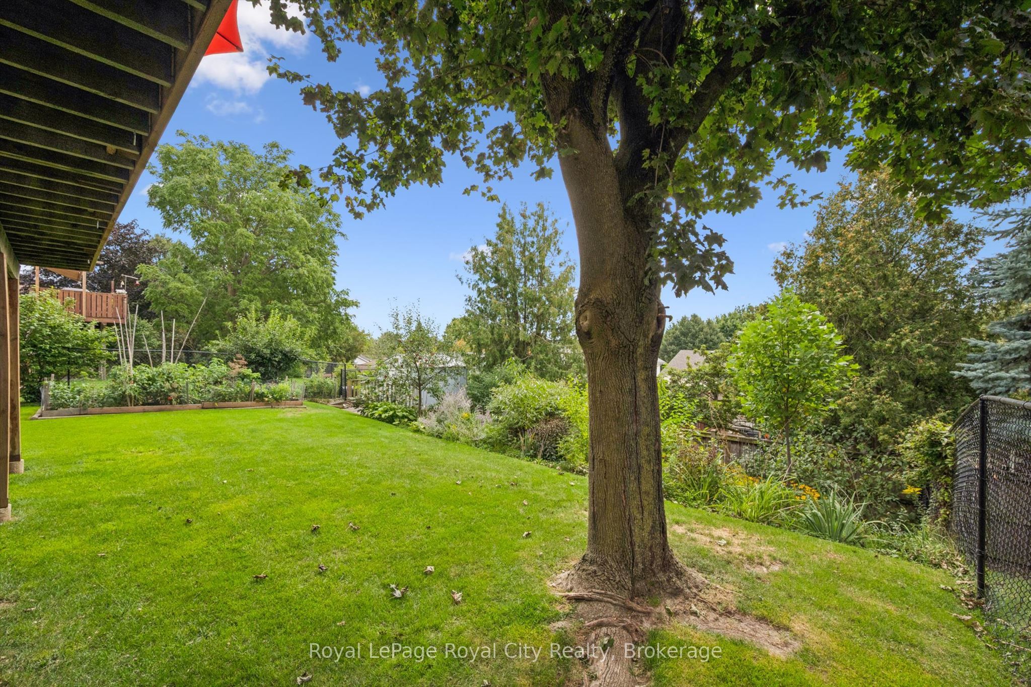 24 Greenwich Drive Property Photo 29
