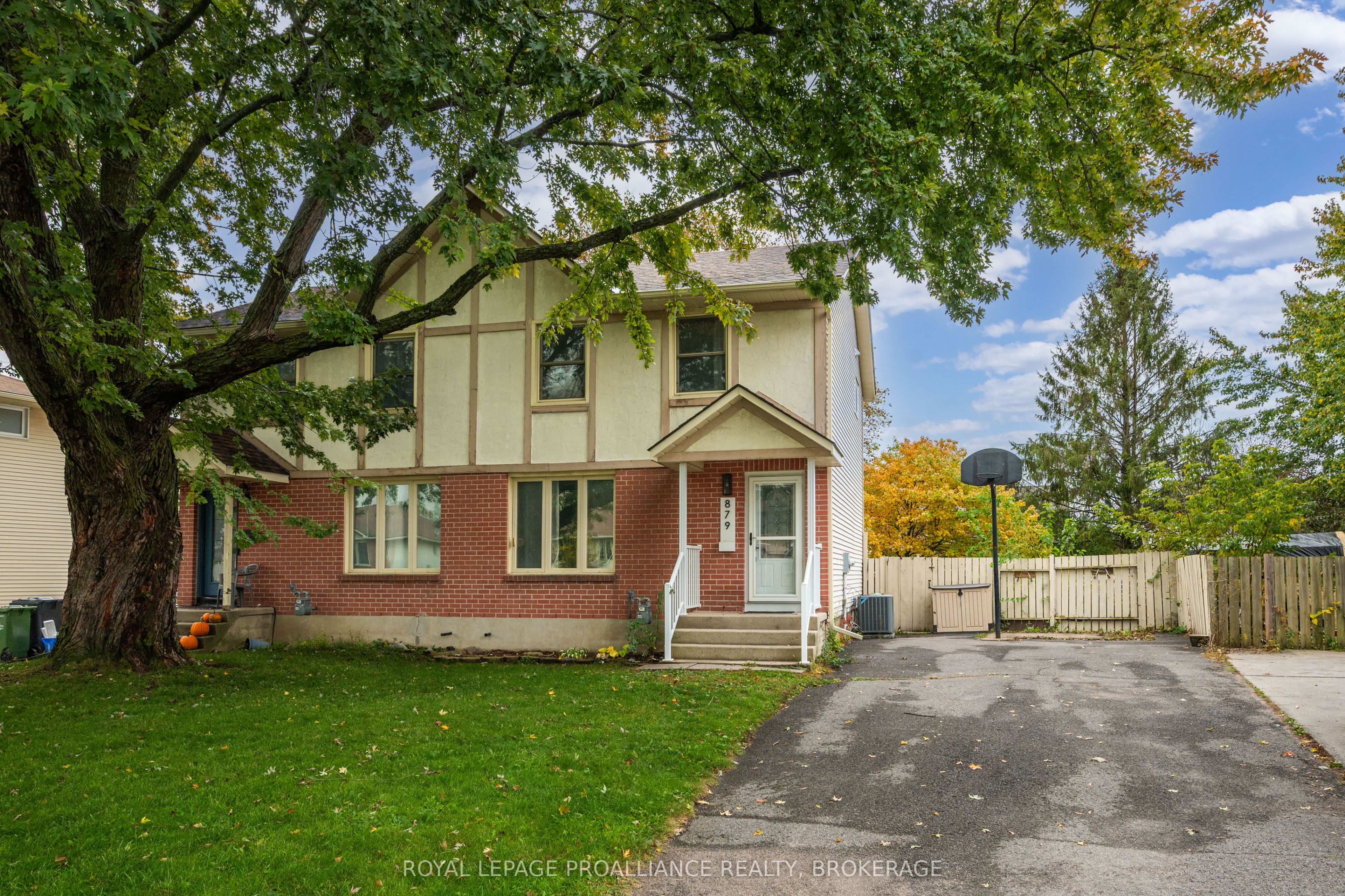 879 Beaconhill Court