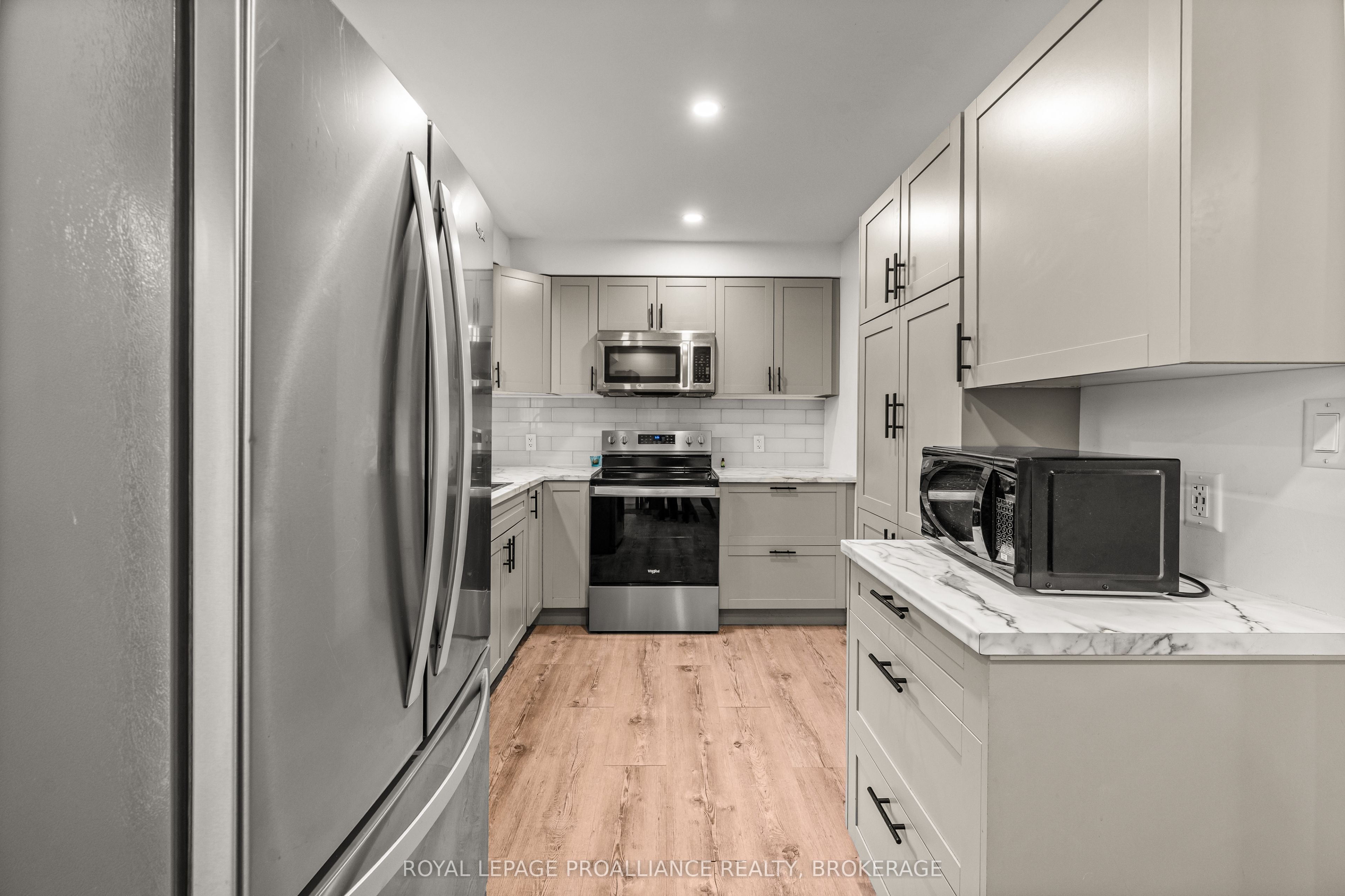 879 Beaconhill Court Property Photo 10