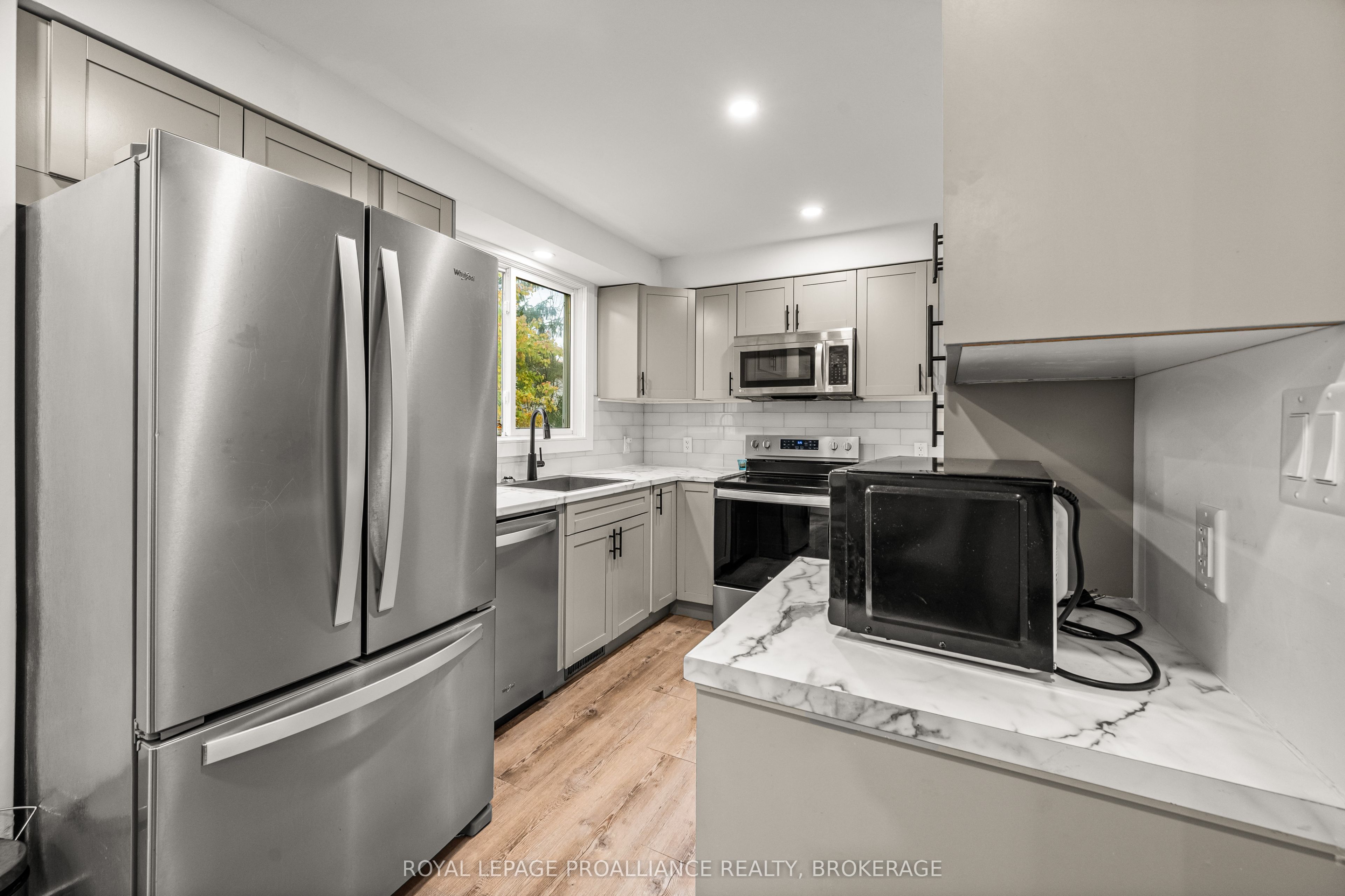 879 Beaconhill Court Property Photo 11