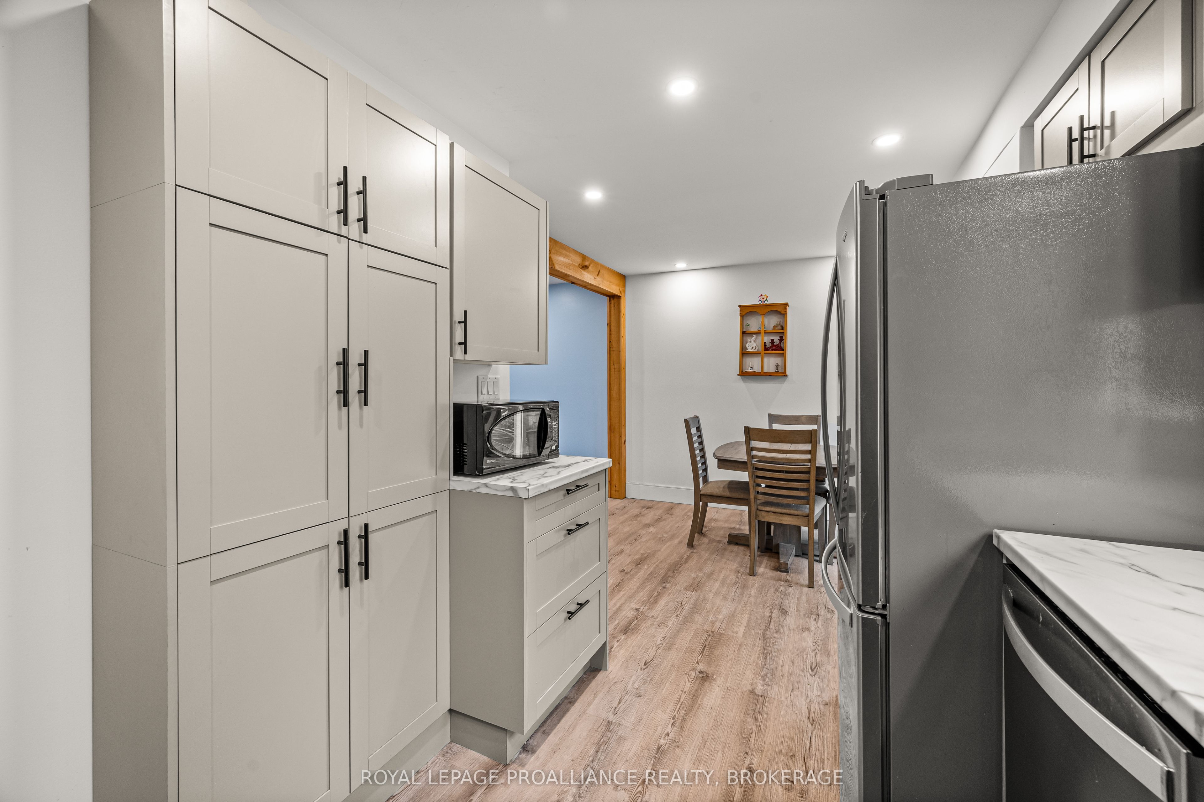 879 Beaconhill Court Property Photo 12