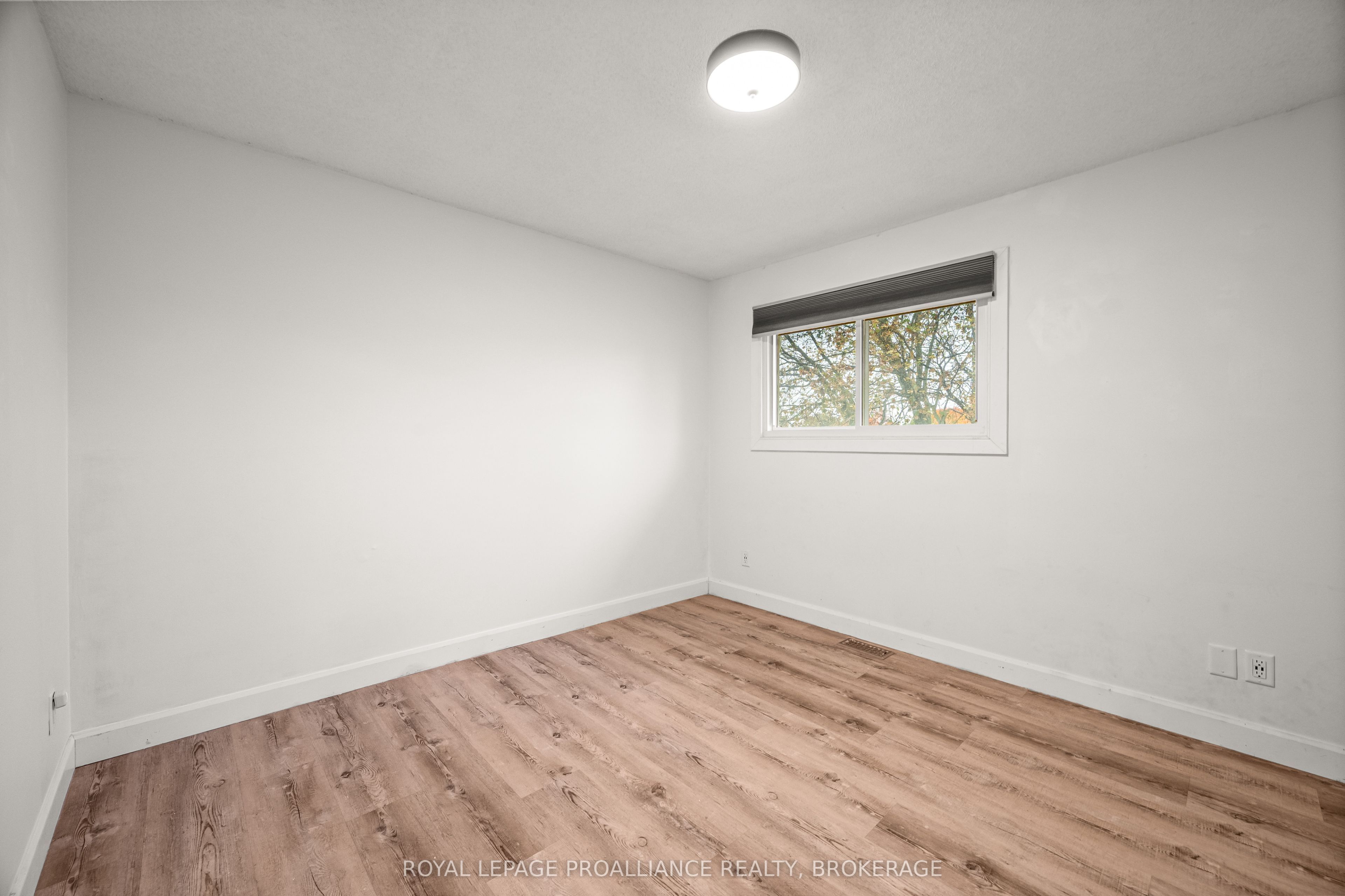 879 Beaconhill Court Property Photo 19