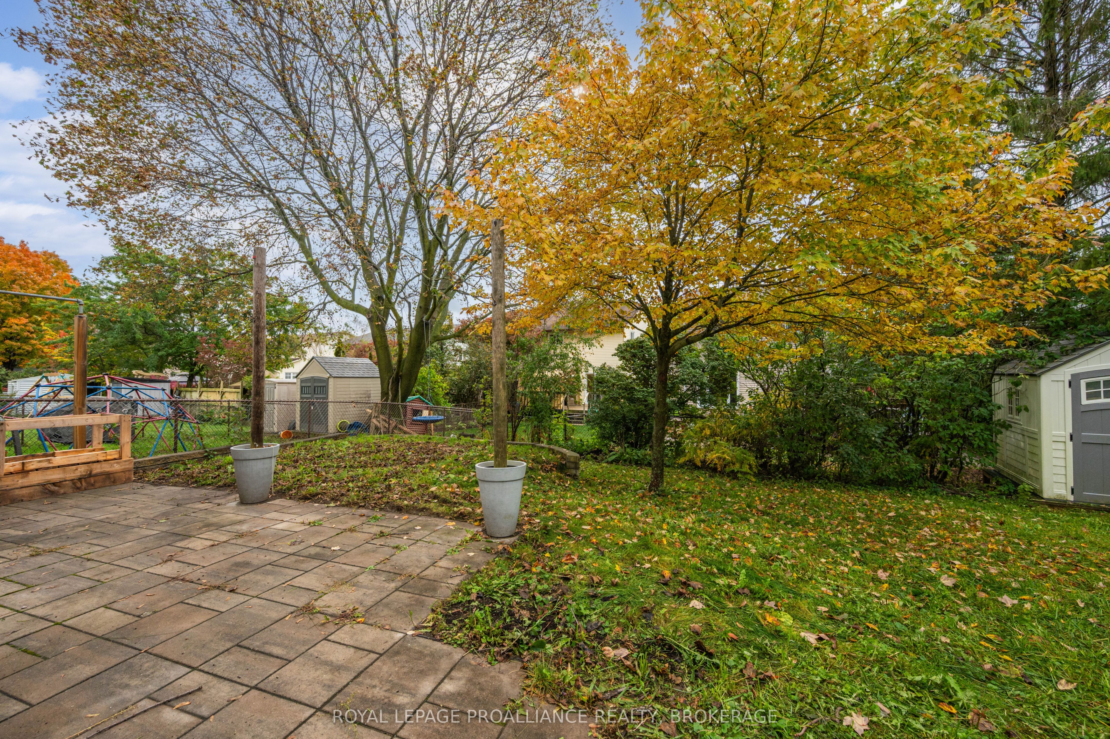 879 Beaconhill Court Property Photo 31