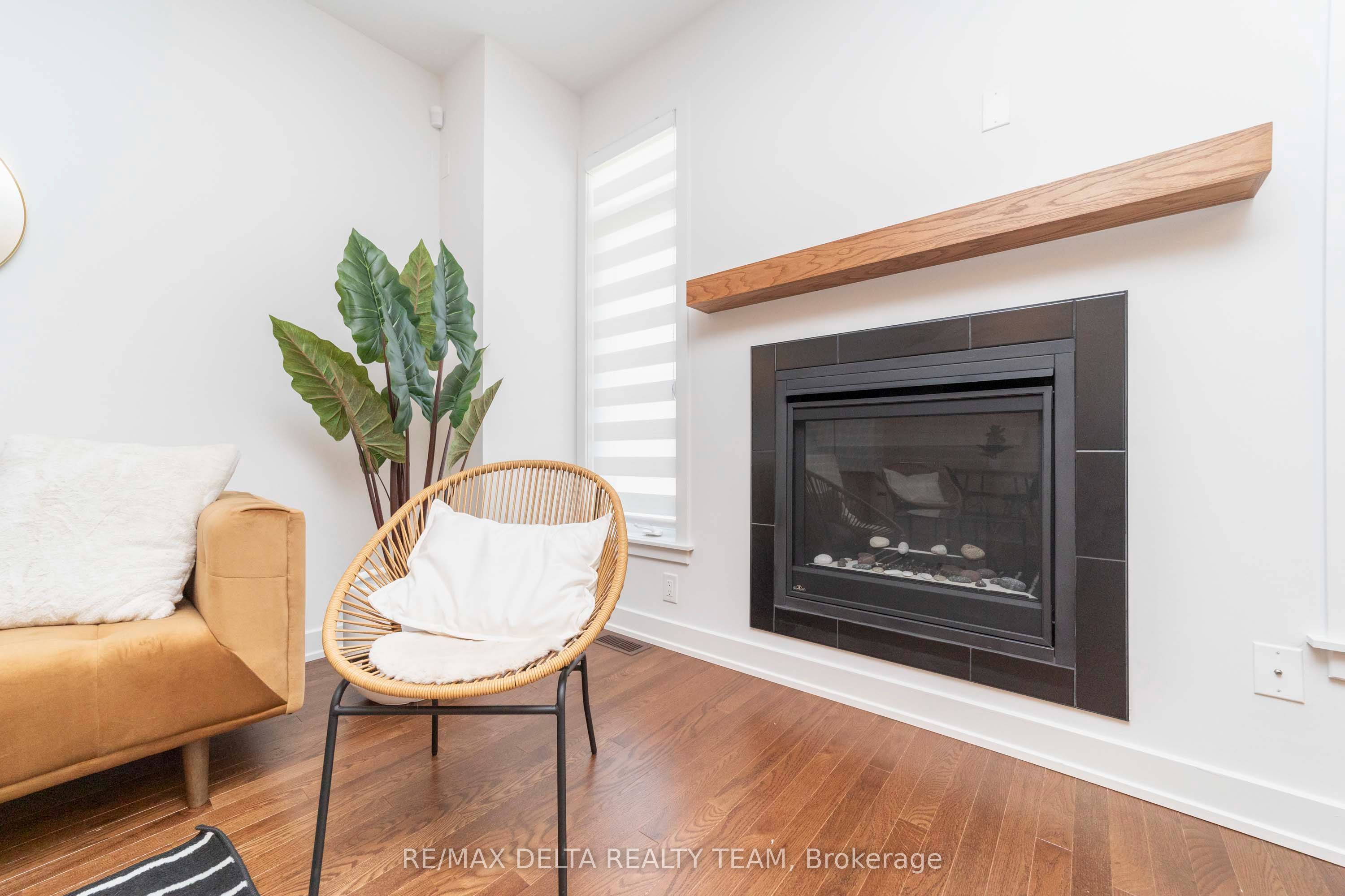 631 Knotridge Street Property Photo 7