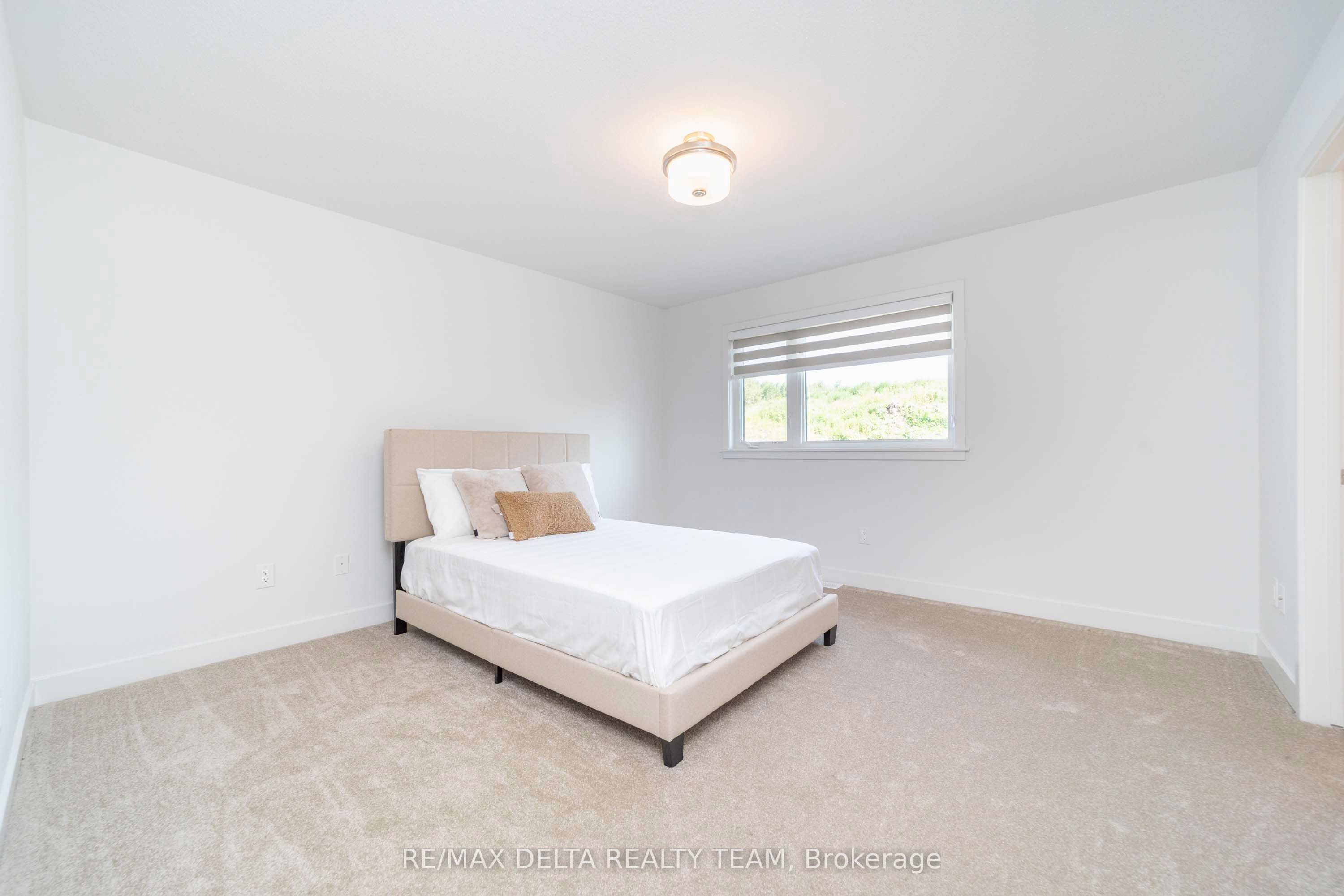 631 Knotridge Street Property Photo 20