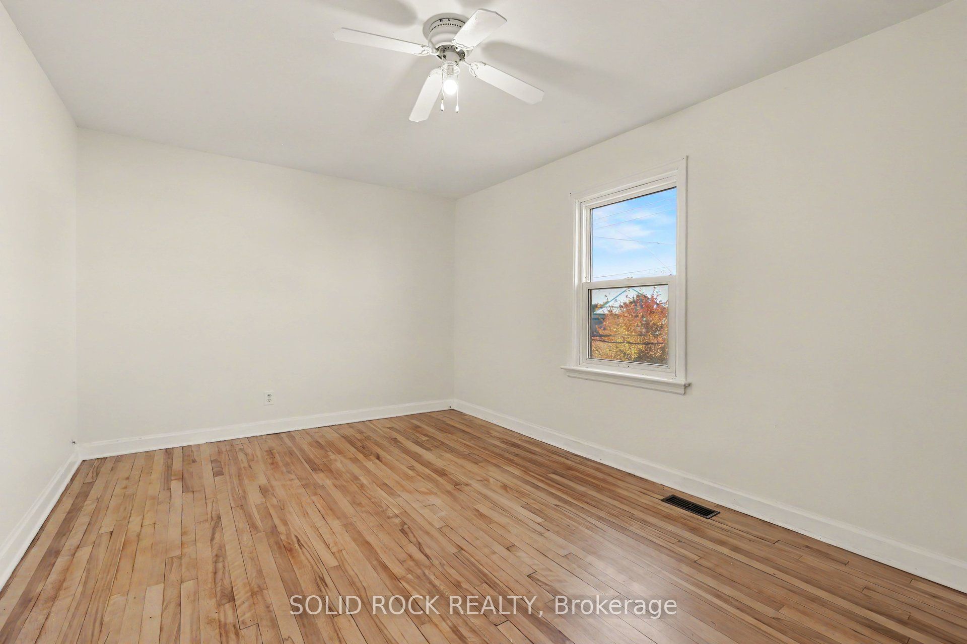 667 Alesther Street Property Photo 15