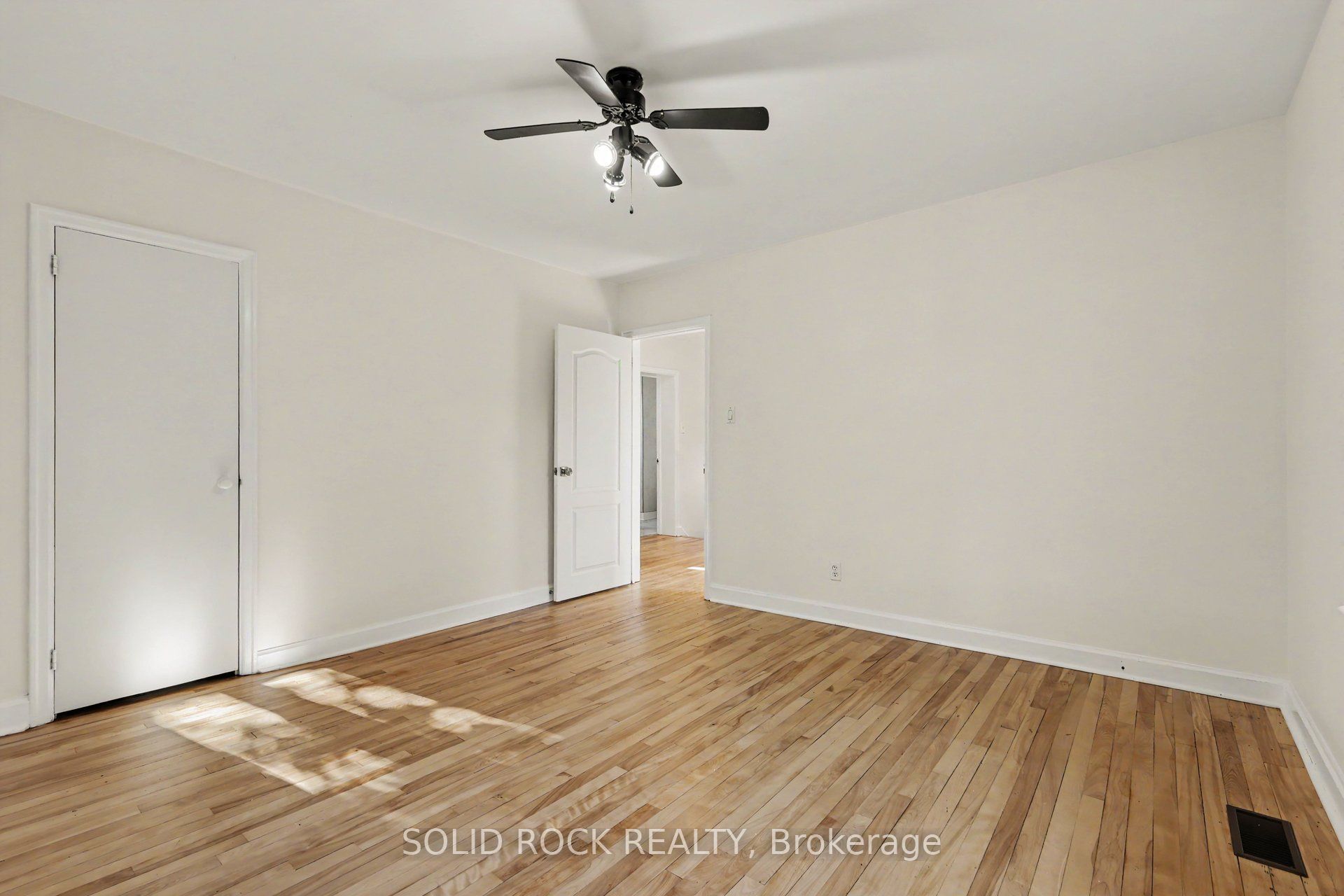 667 Alesther Street Property Photo 19