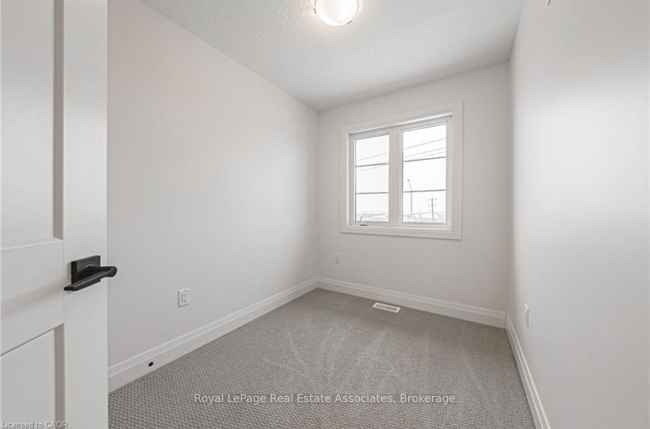 120 Court Drive 17 Property Photo 7