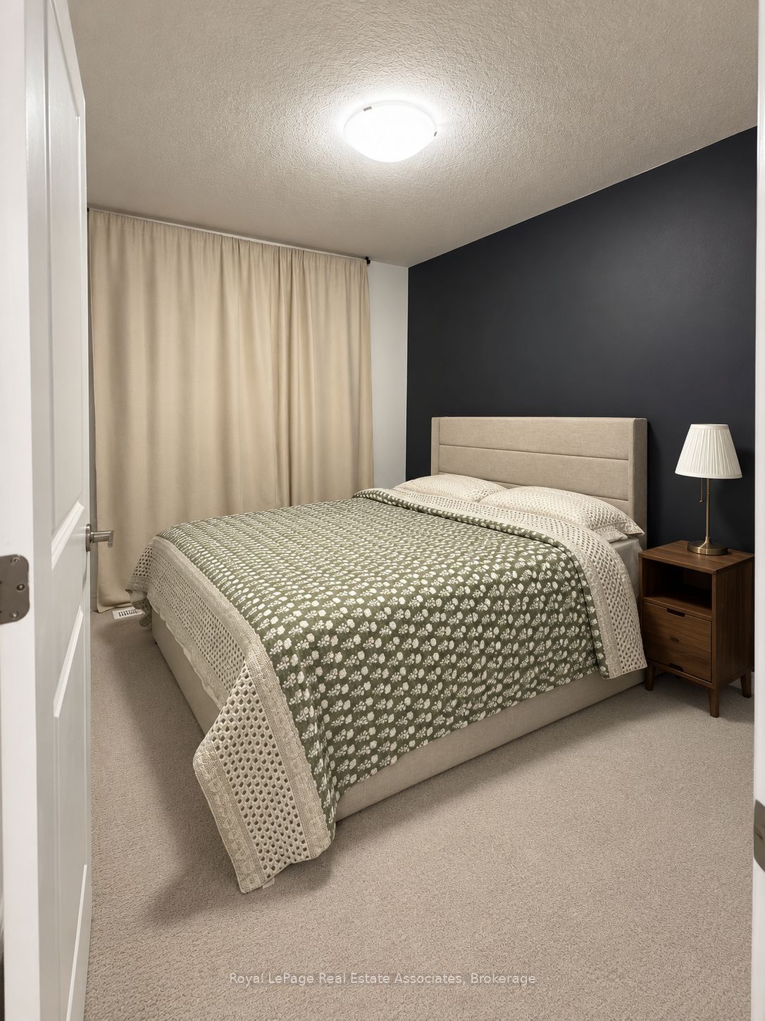 120 Court Drive 17 Property Photo 11
