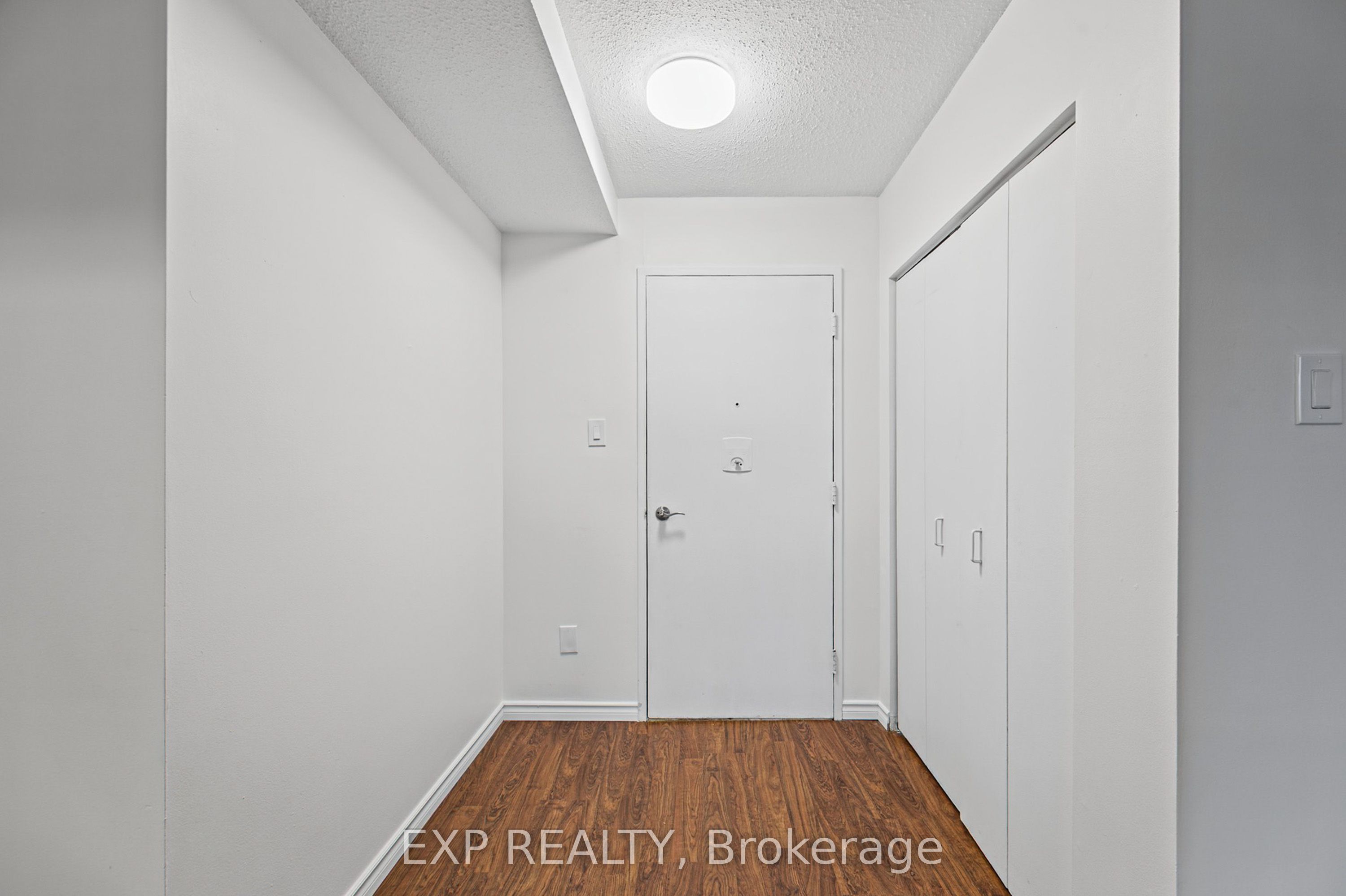 2044 Arrowsmith Drive 405a Property Photo 5
