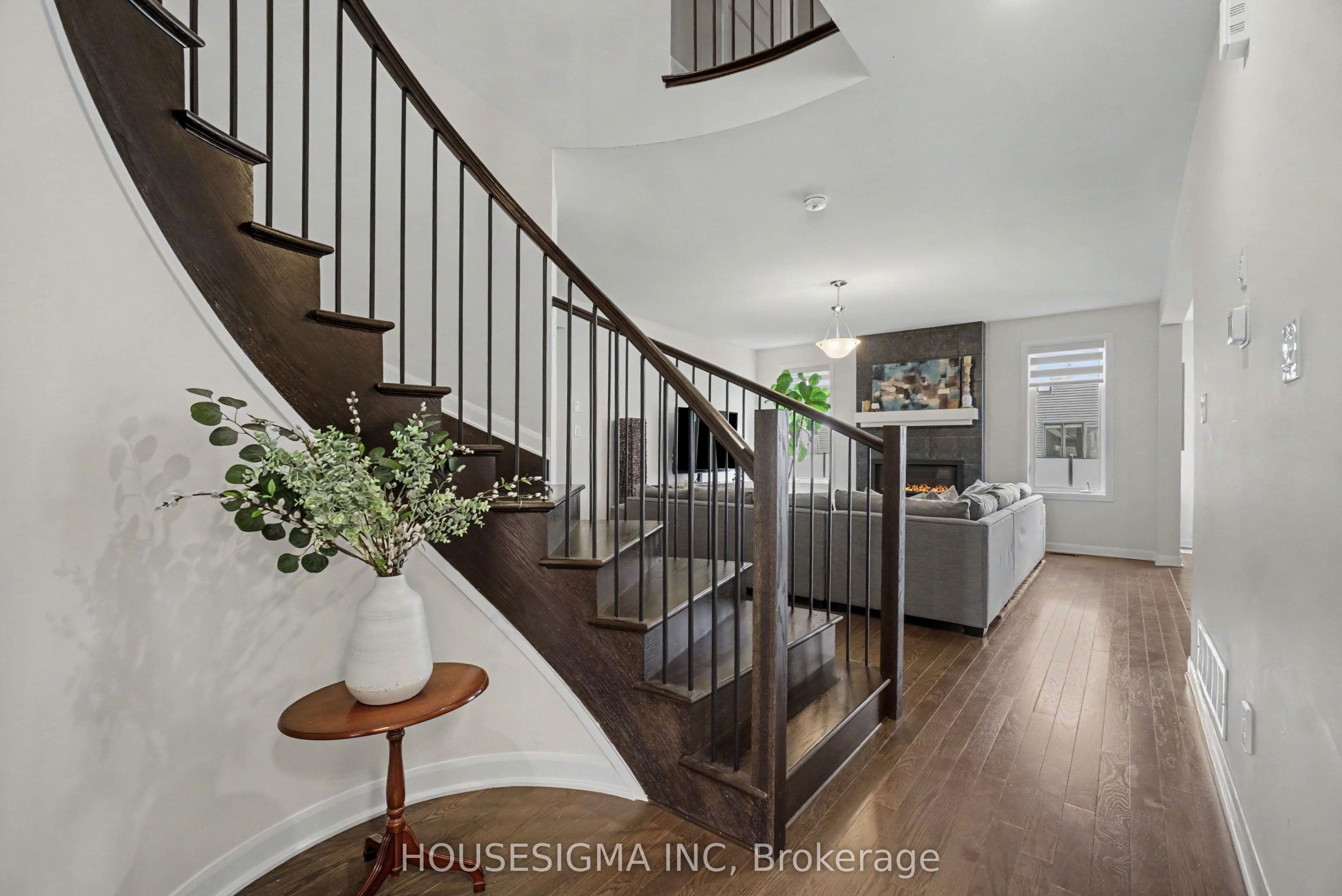 757 Shoal Street Property Photo 5