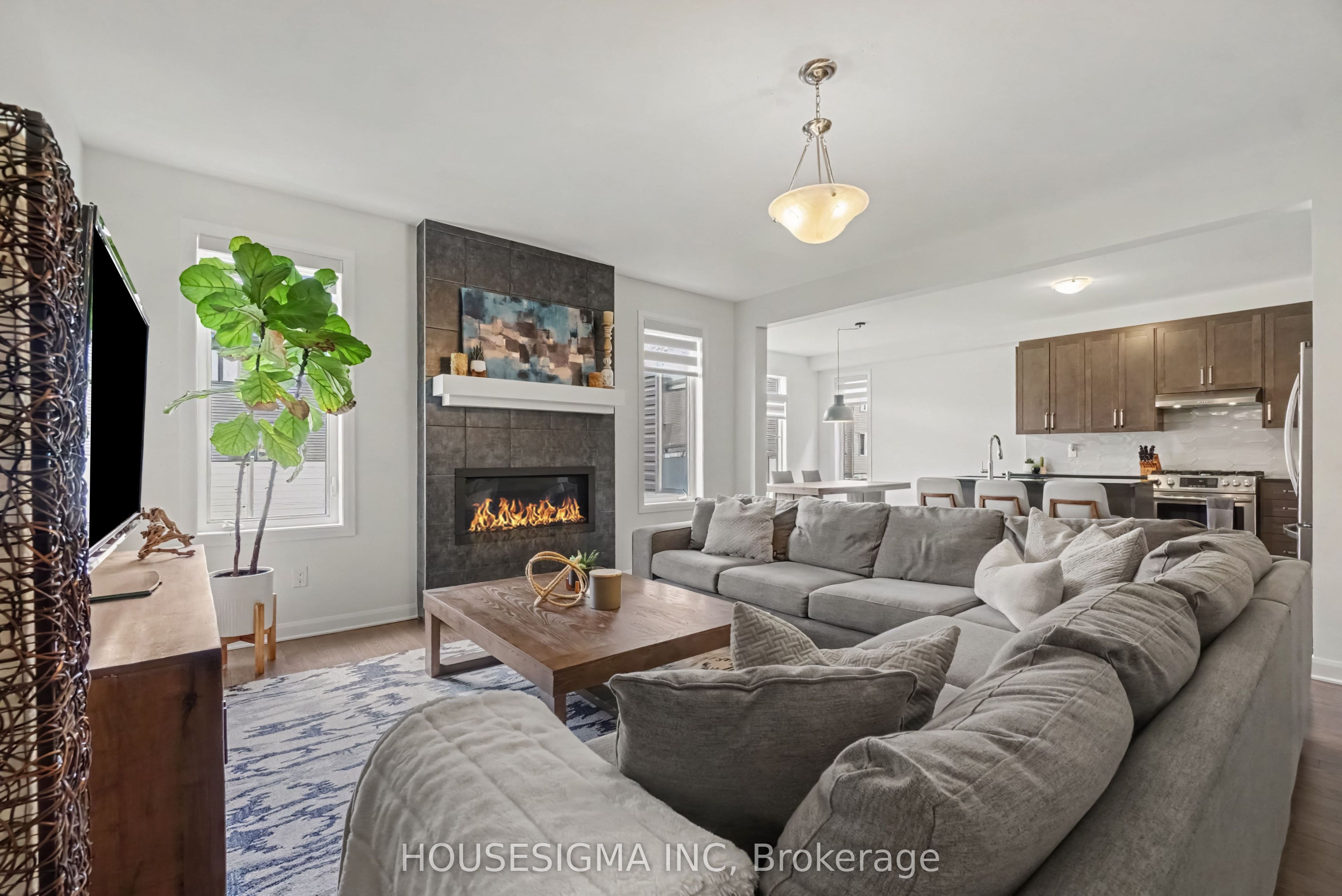 757 Shoal Street Property Photo 8