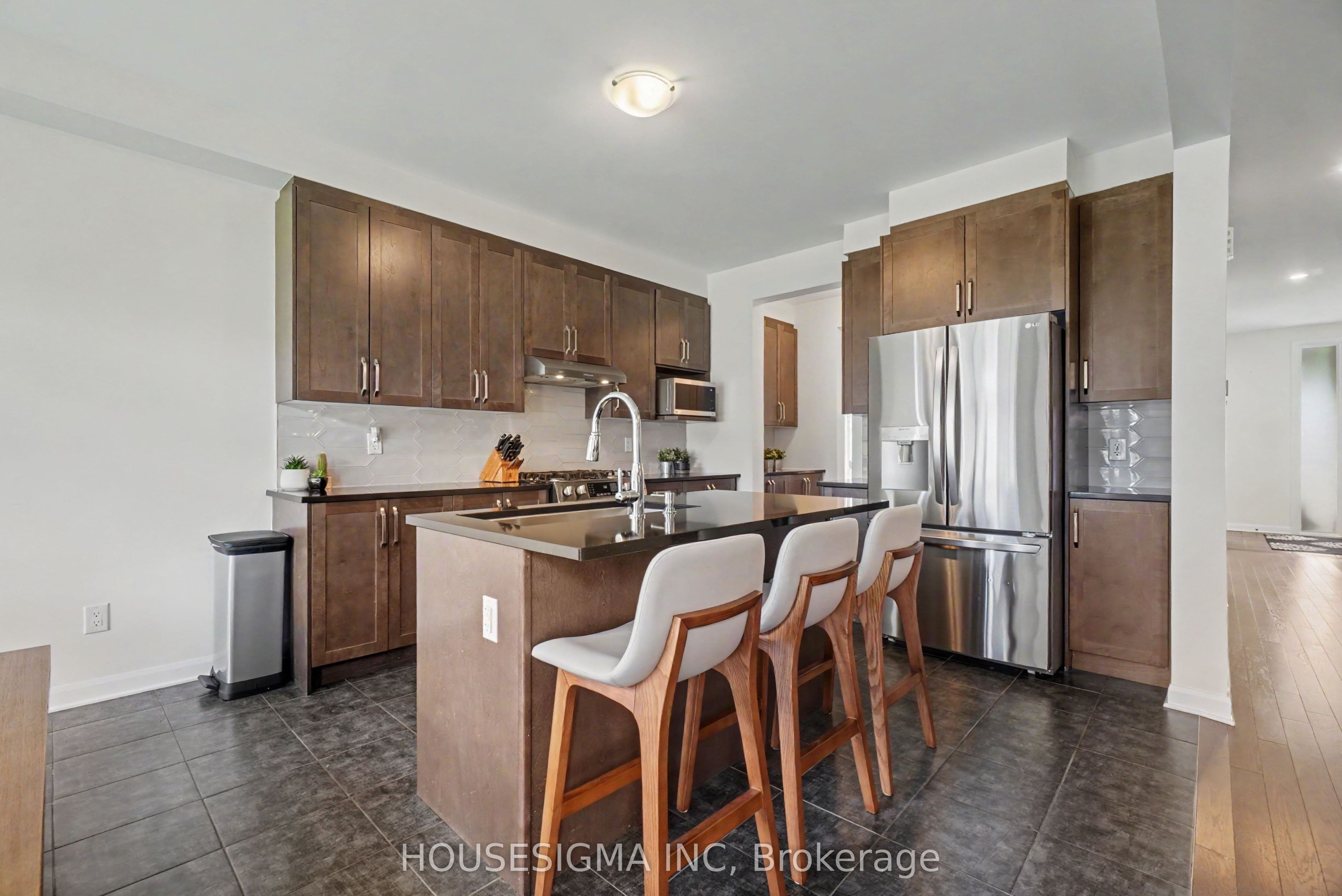 757 Shoal Street Property Photo 13