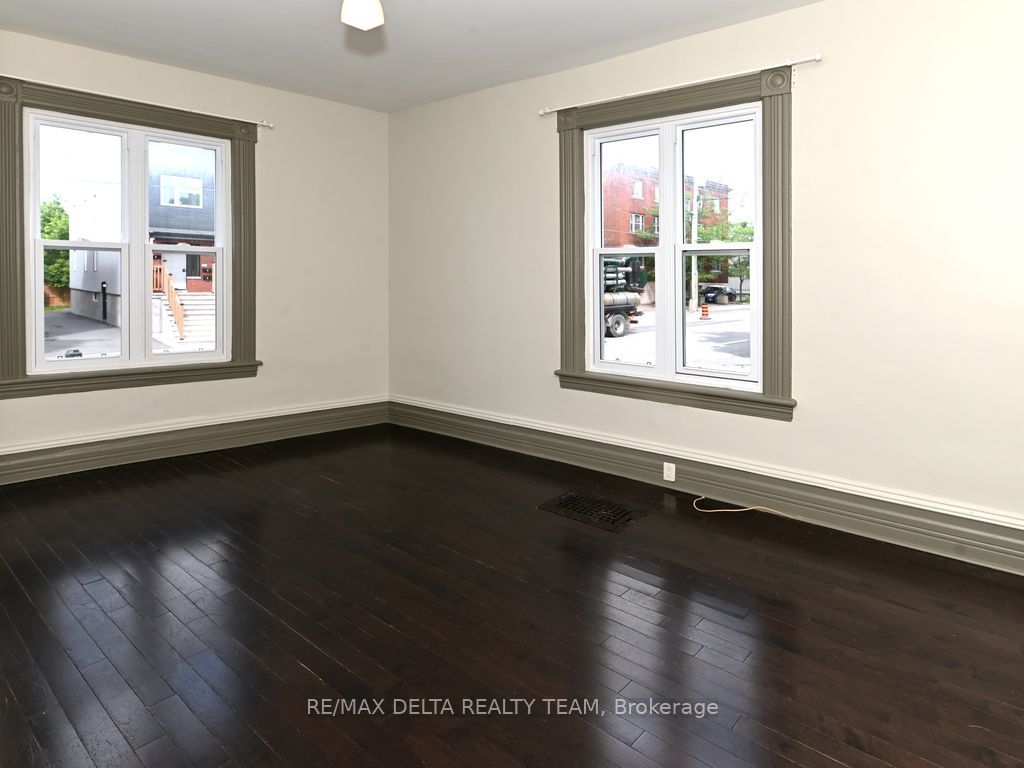 355 Bronson Avenue Property Photo 6