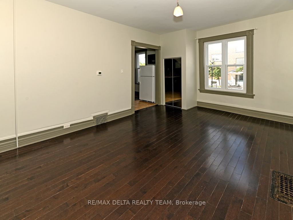 355 Bronson Avenue Property Photo 7