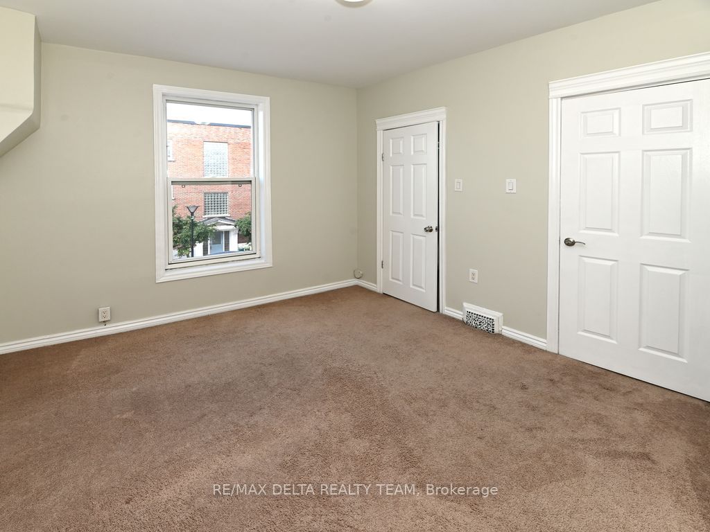 355 Bronson Avenue Property Photo 23