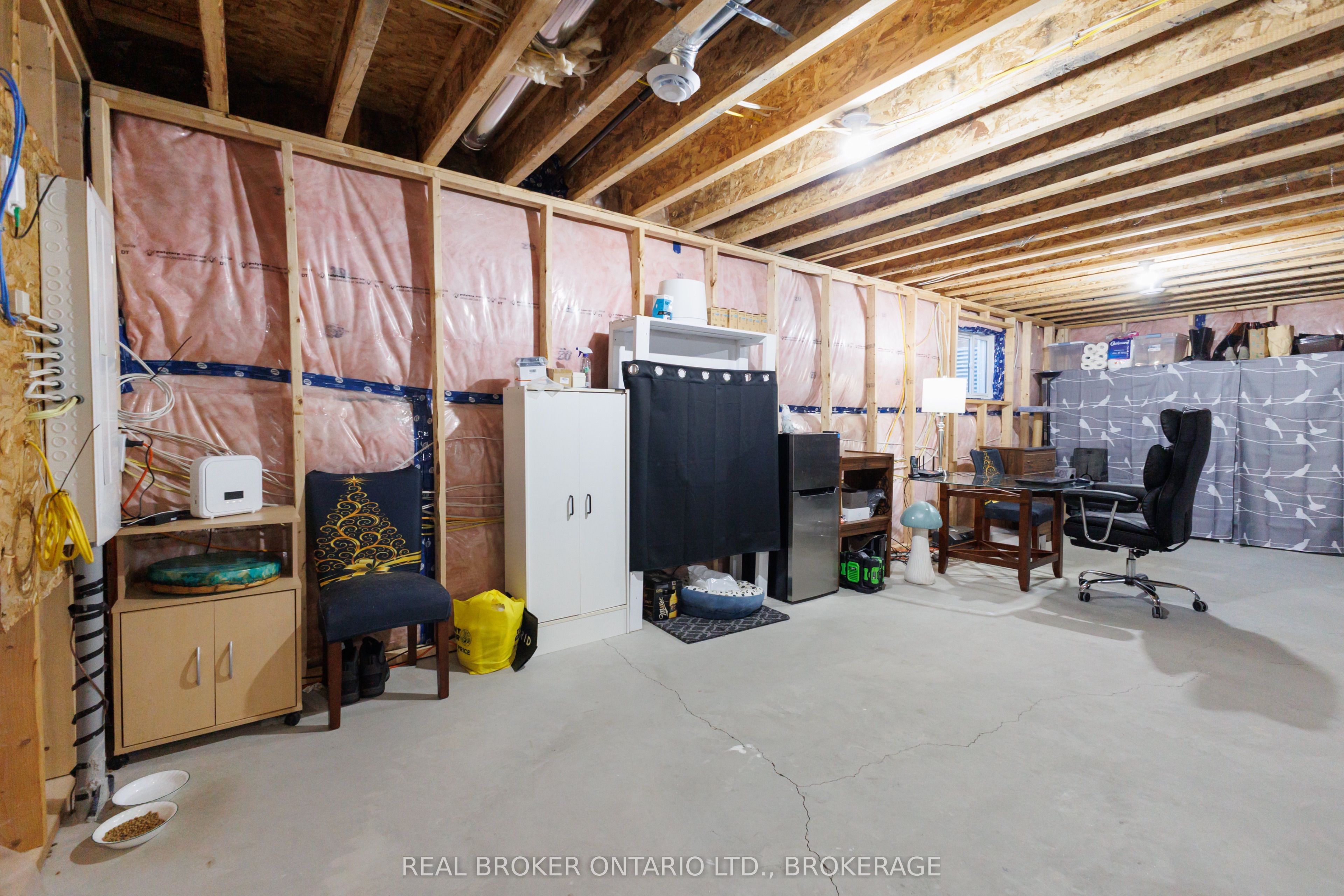 2415 Watson Crescent Property Photo 37