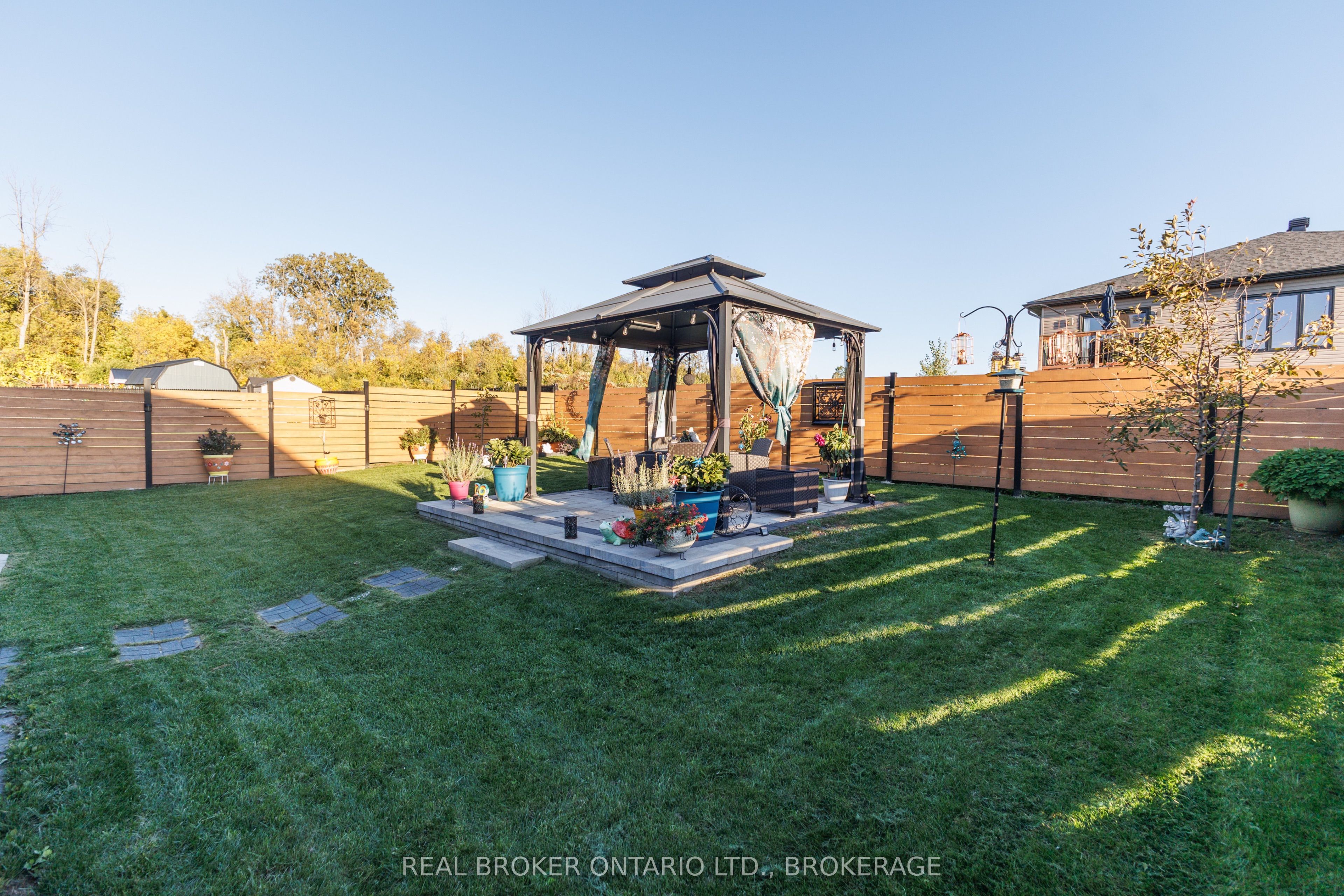 2415 Watson Crescent Property Photo 41