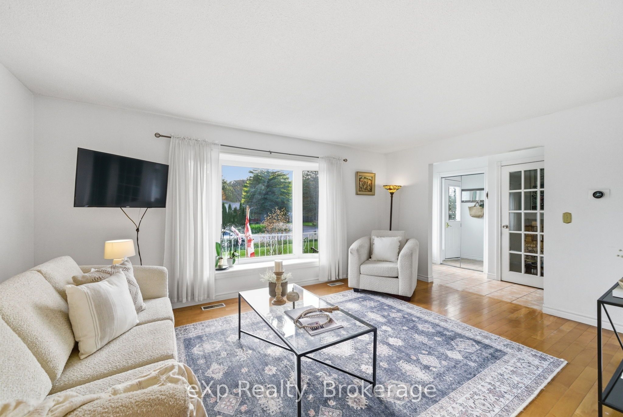 10 Burgess Crescent Property Photo 6