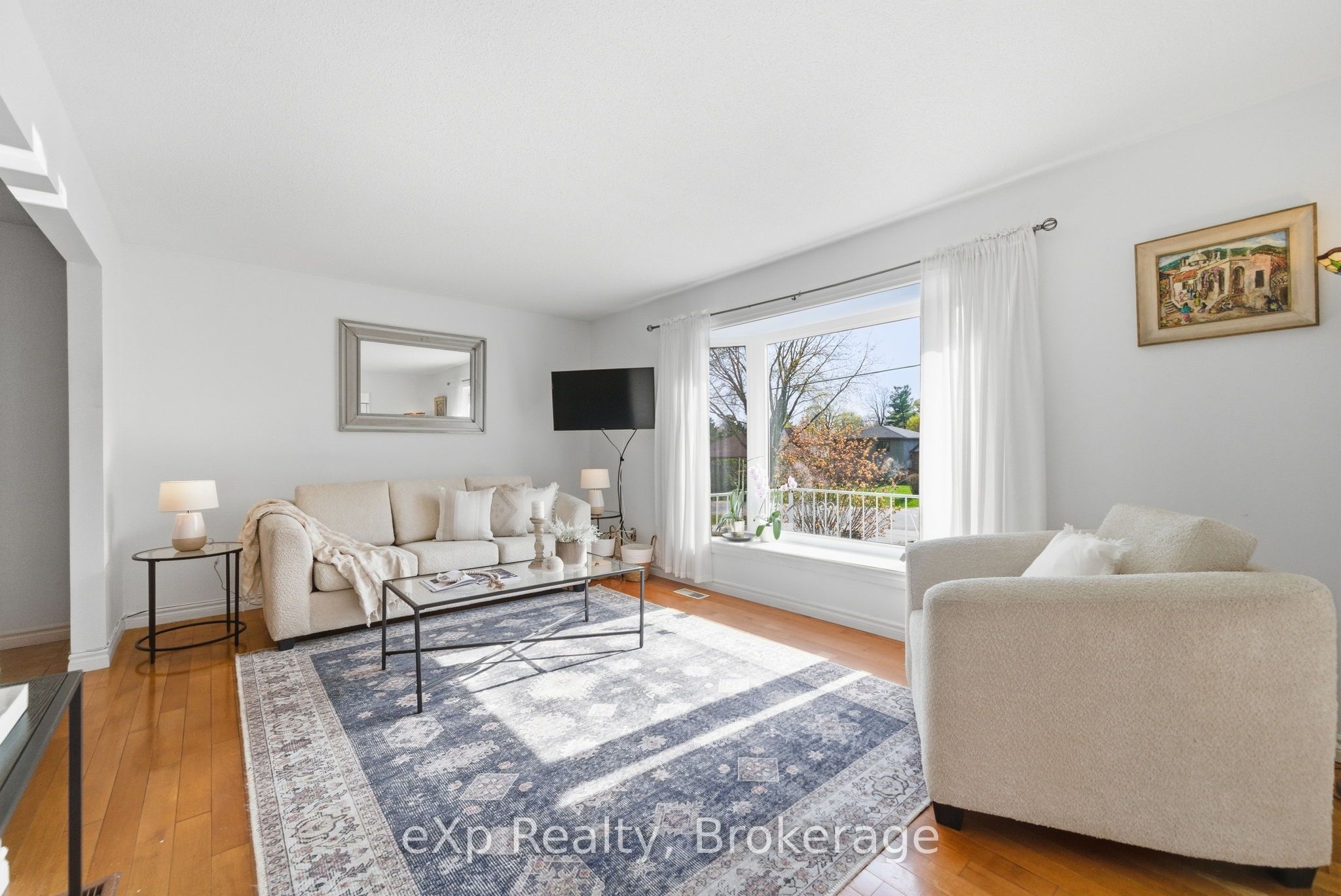 10 Burgess Crescent Property Photo 7