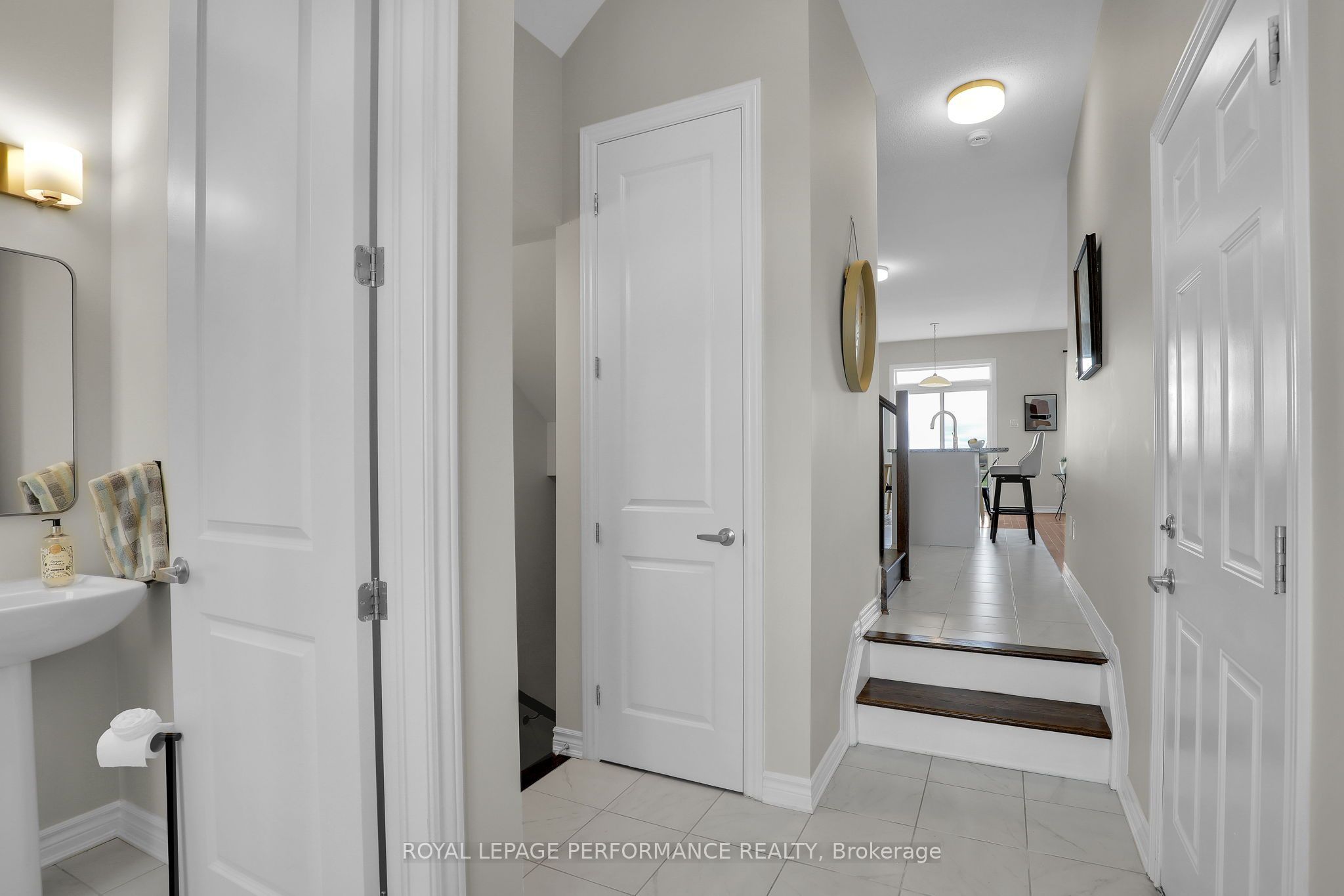 110 Main Halyard Lane Property Photo 3