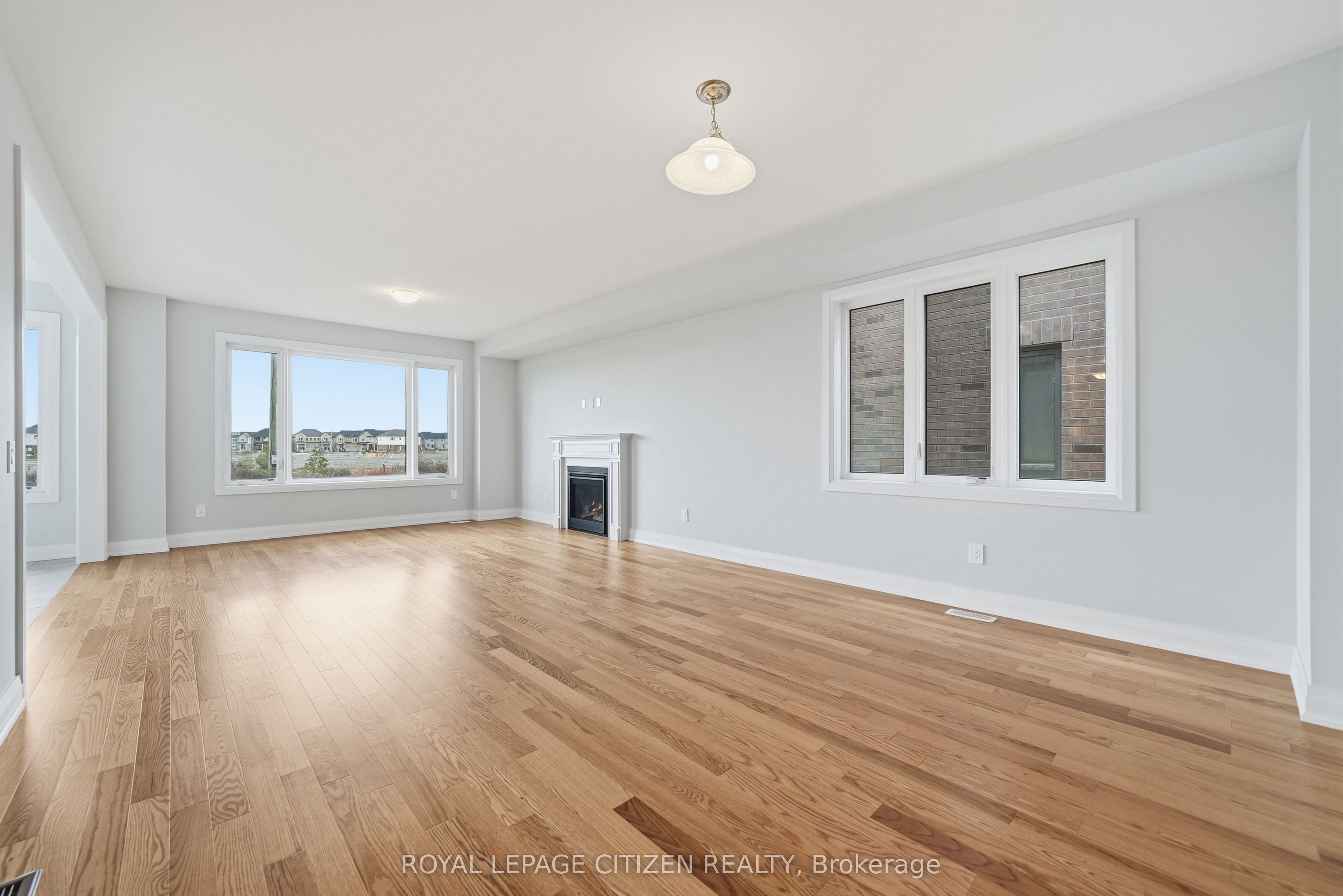 96 Butler Boulevard Property Photo 12