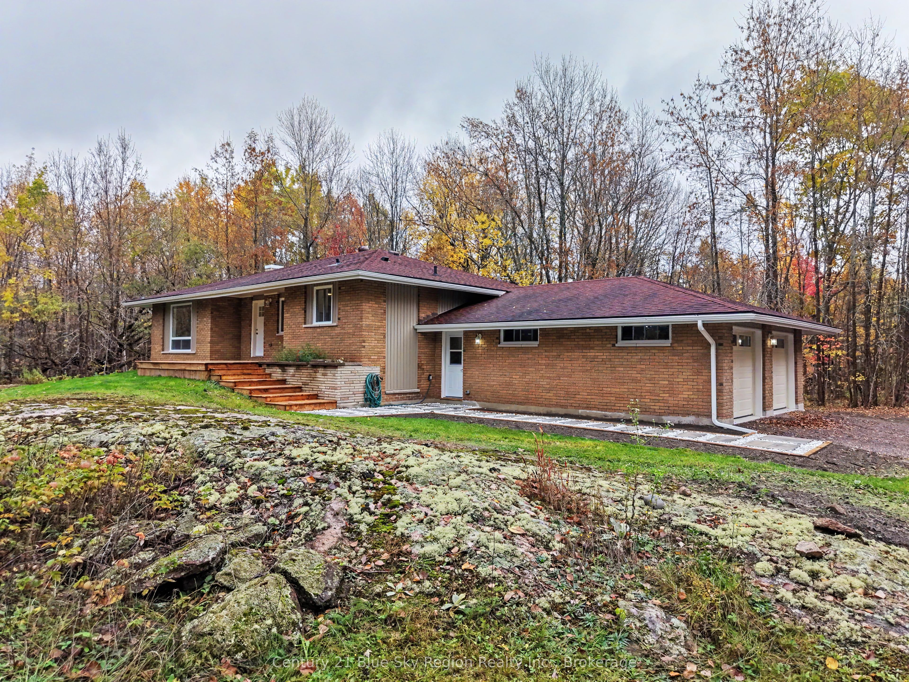 686 Laplage Road Property Photo 1