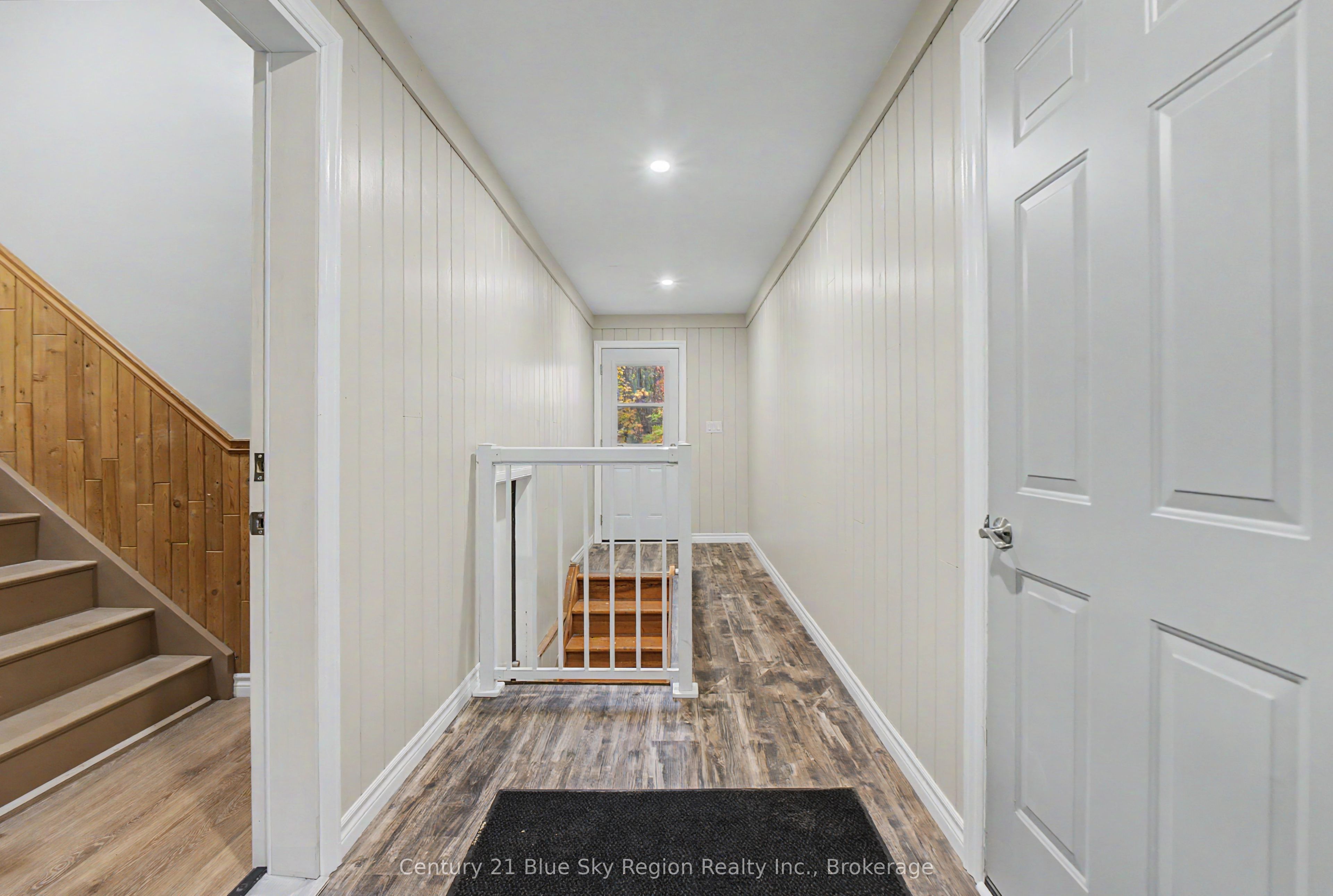 686 Laplage Road Property Photo 8