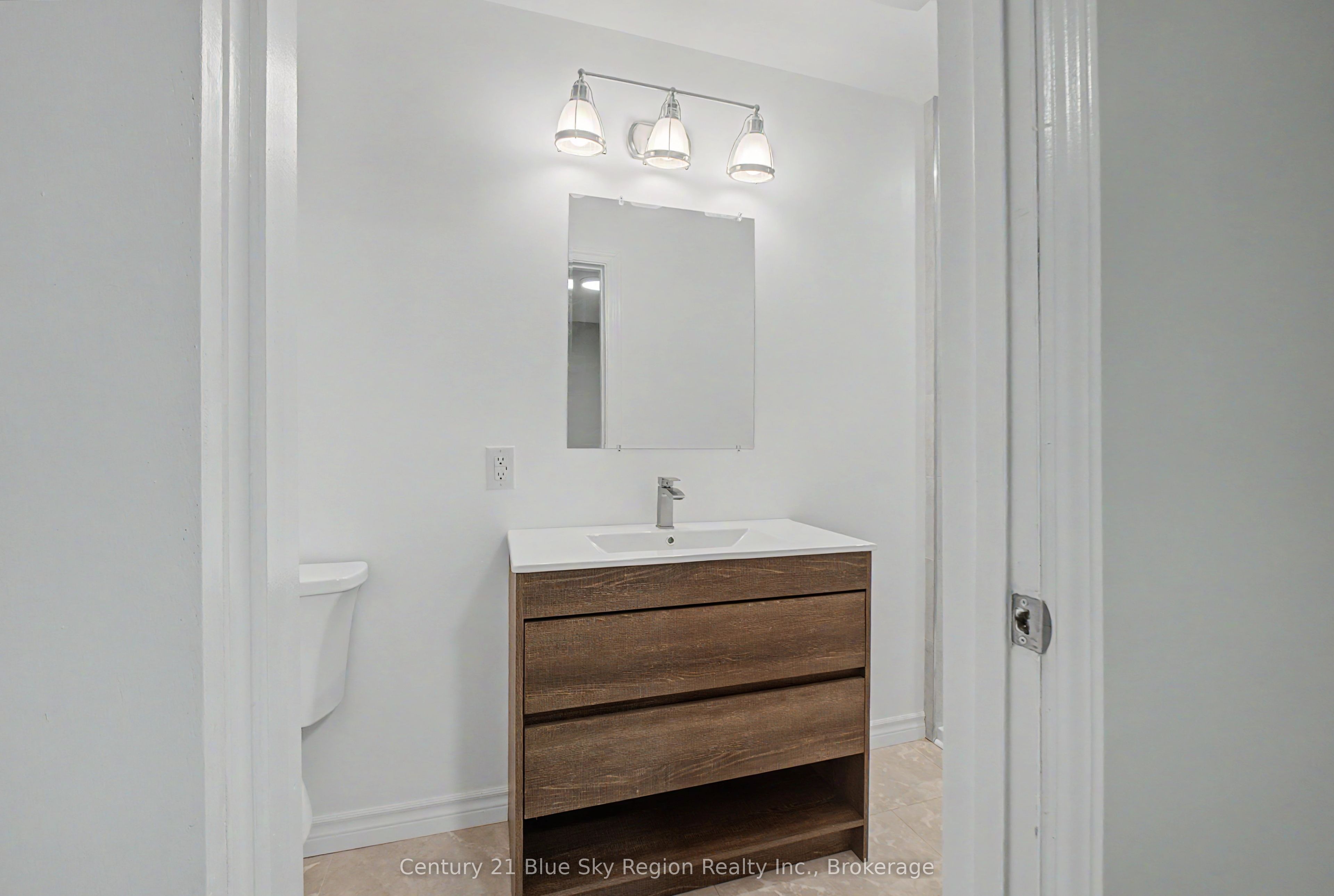 686 Laplage Road Property Photo 24