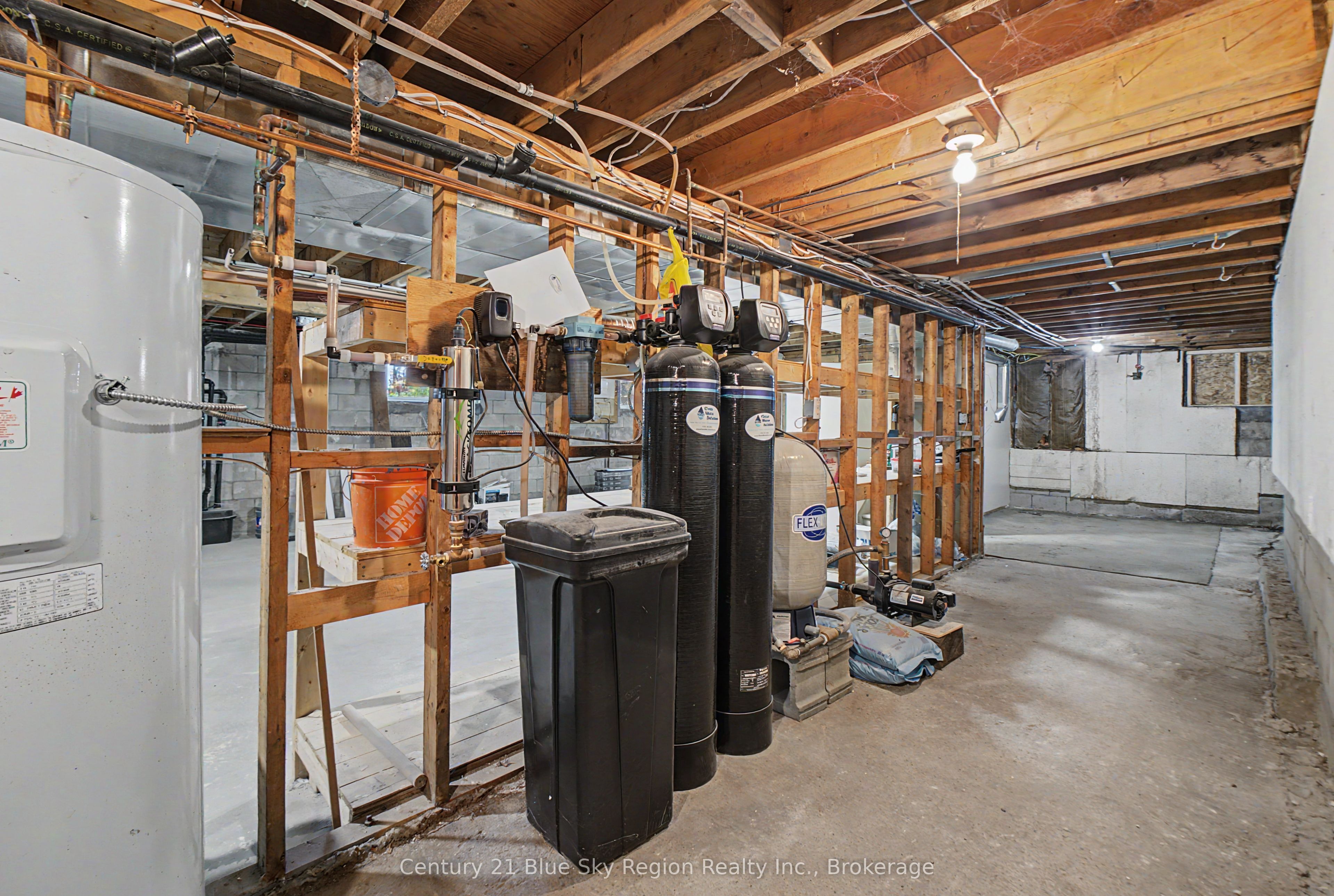 686 Laplage Road Property Photo 27