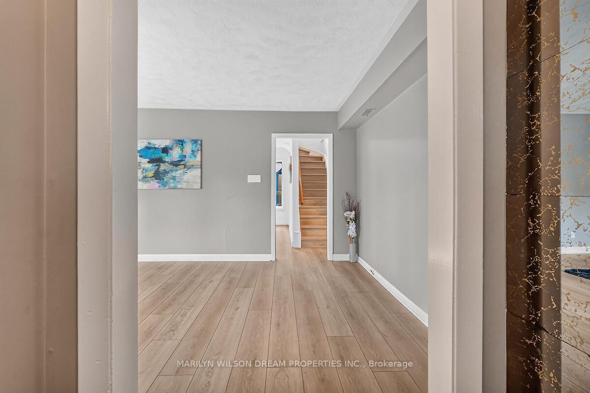 121 St Laurent Boulevard Property Photo 5