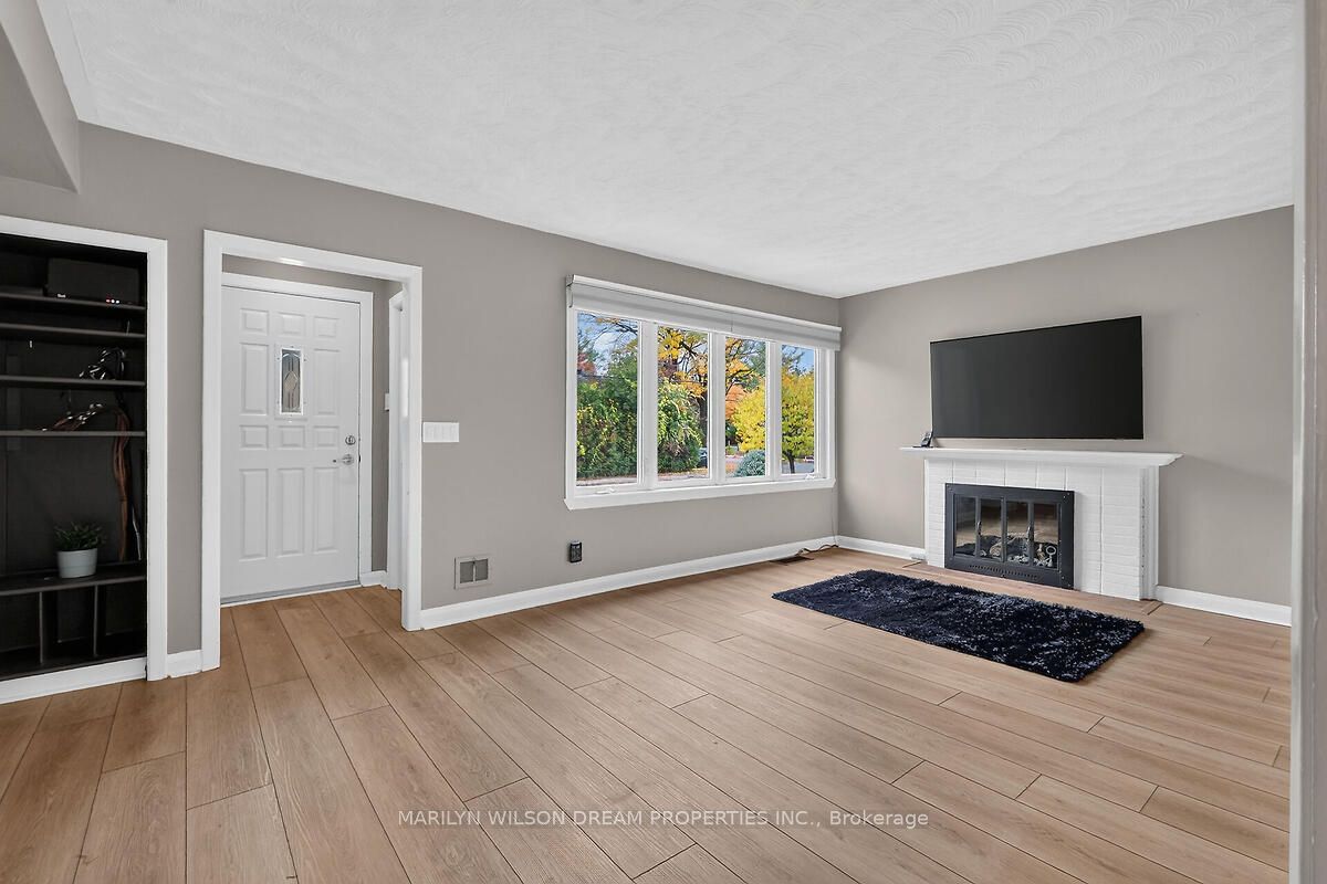 121 St Laurent Boulevard Property Photo 7