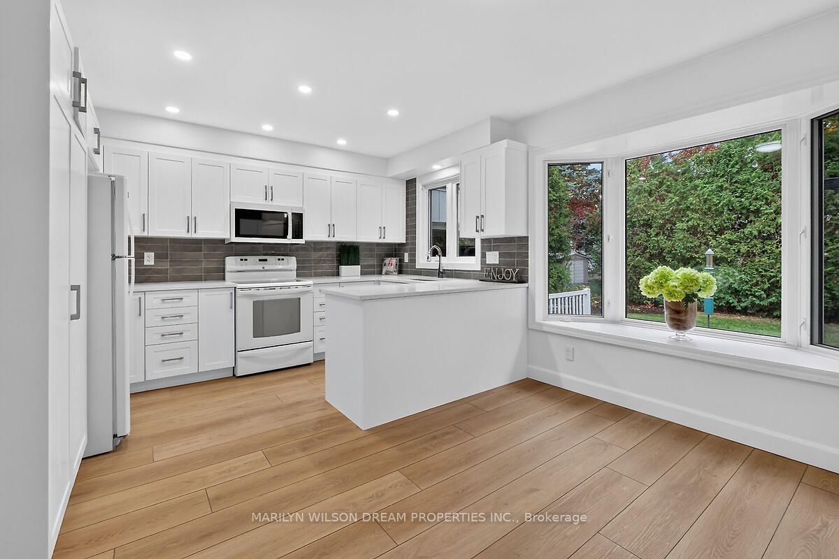 121 St Laurent Boulevard Property Photo 10
