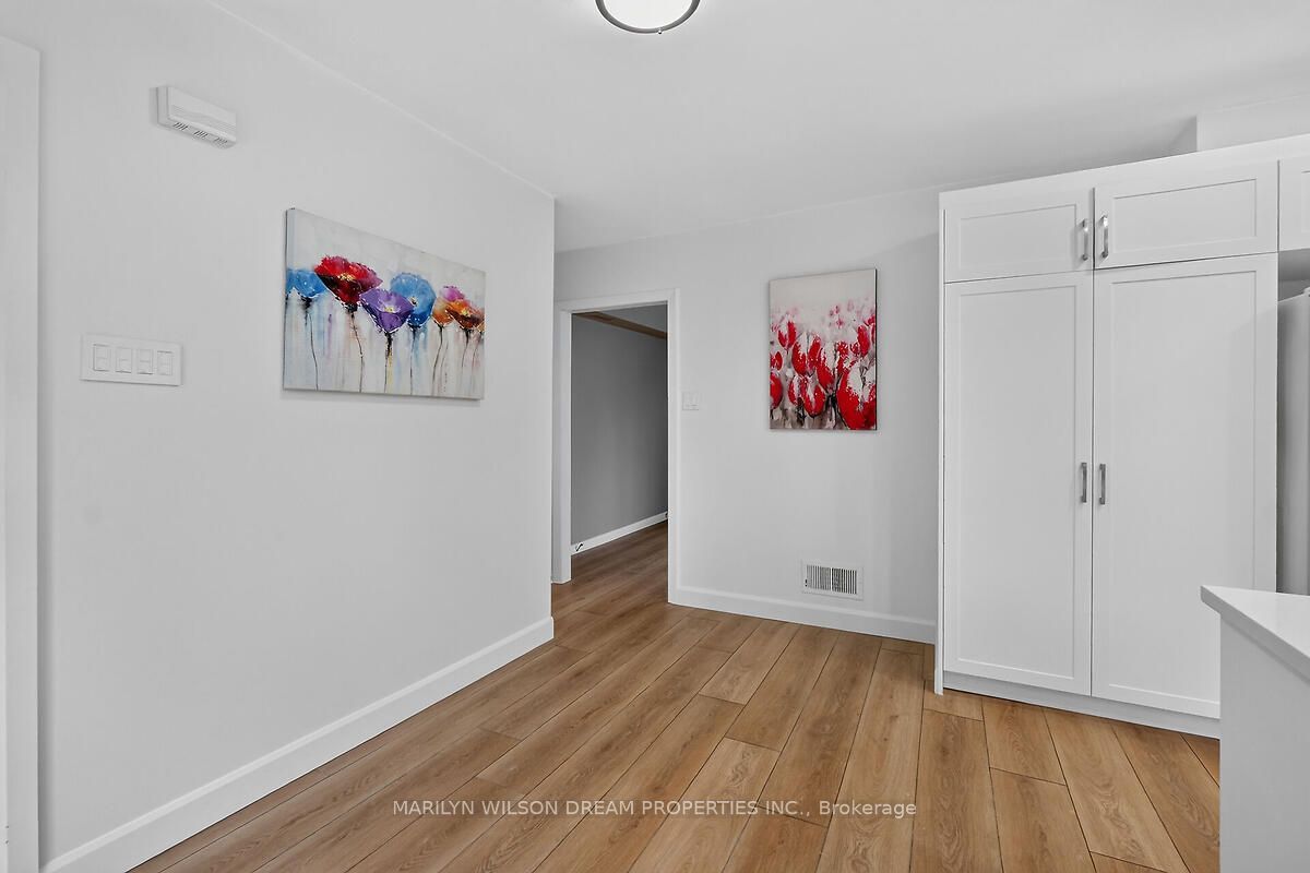 121 St Laurent Boulevard Property Photo 17