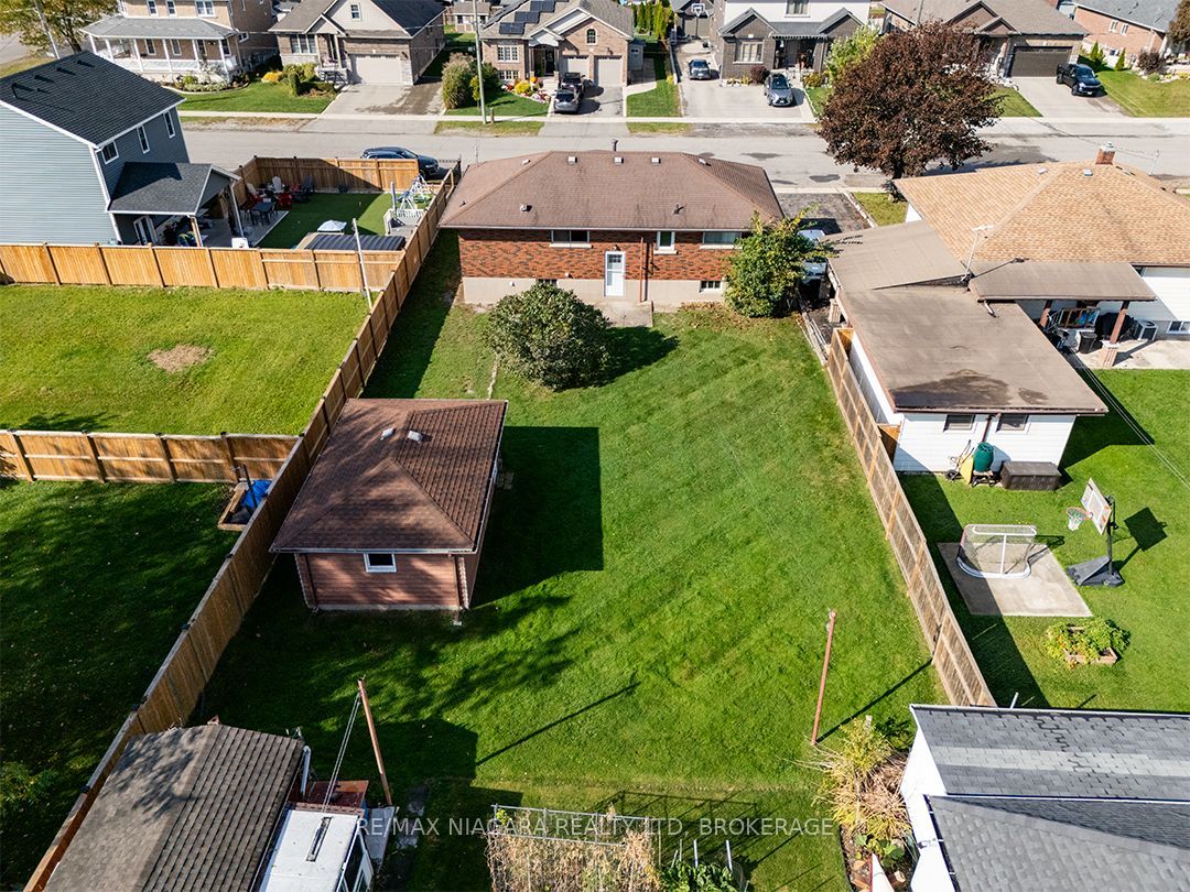 109 Hampton Avenue Property Photo 4