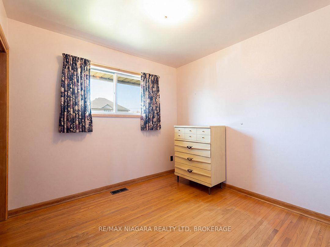 109 Hampton Avenue Property Photo 17