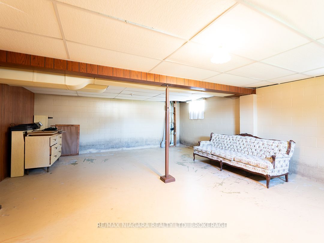 109 Hampton Avenue Property Photo 20