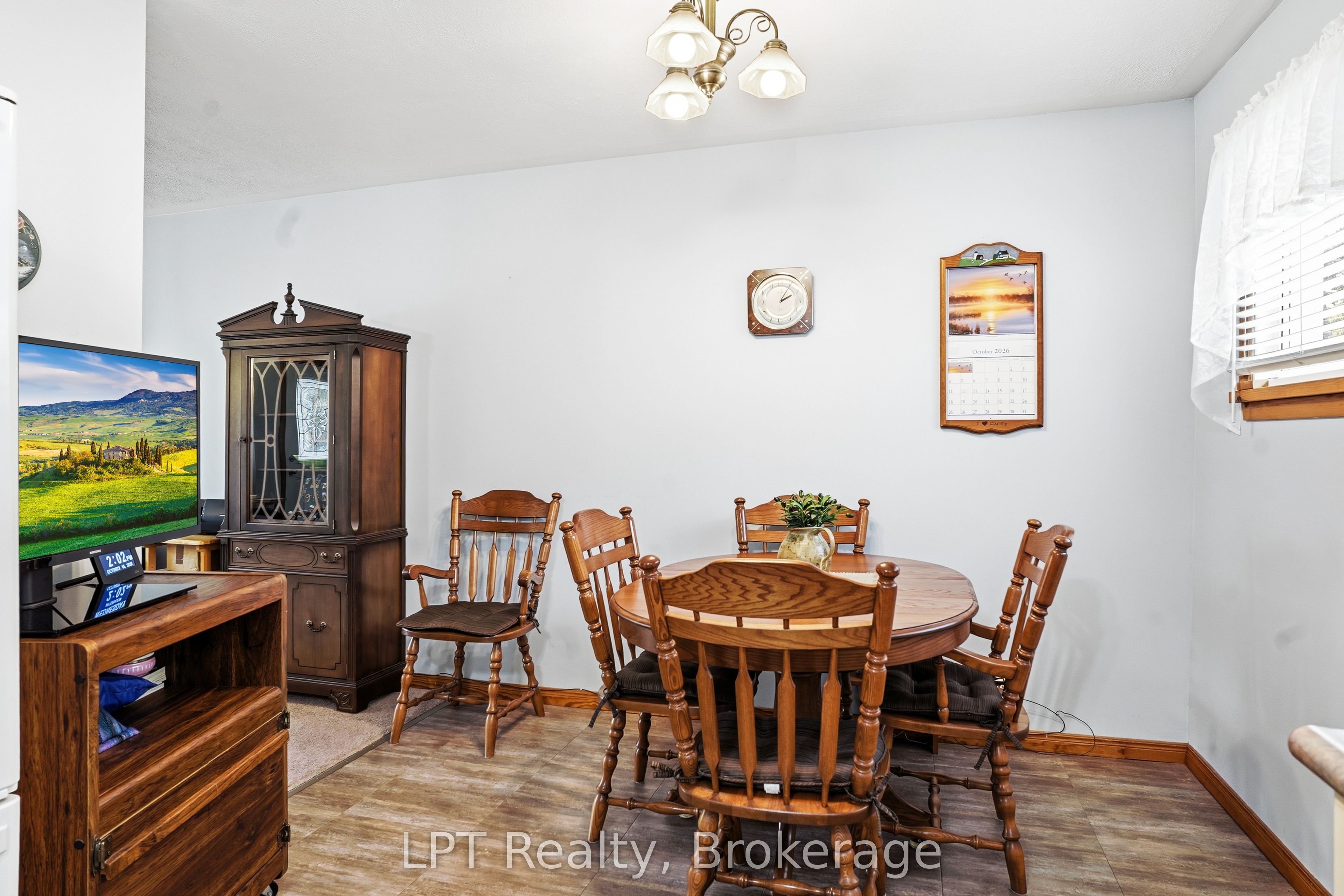 463 Frank Street Property Photo 10
