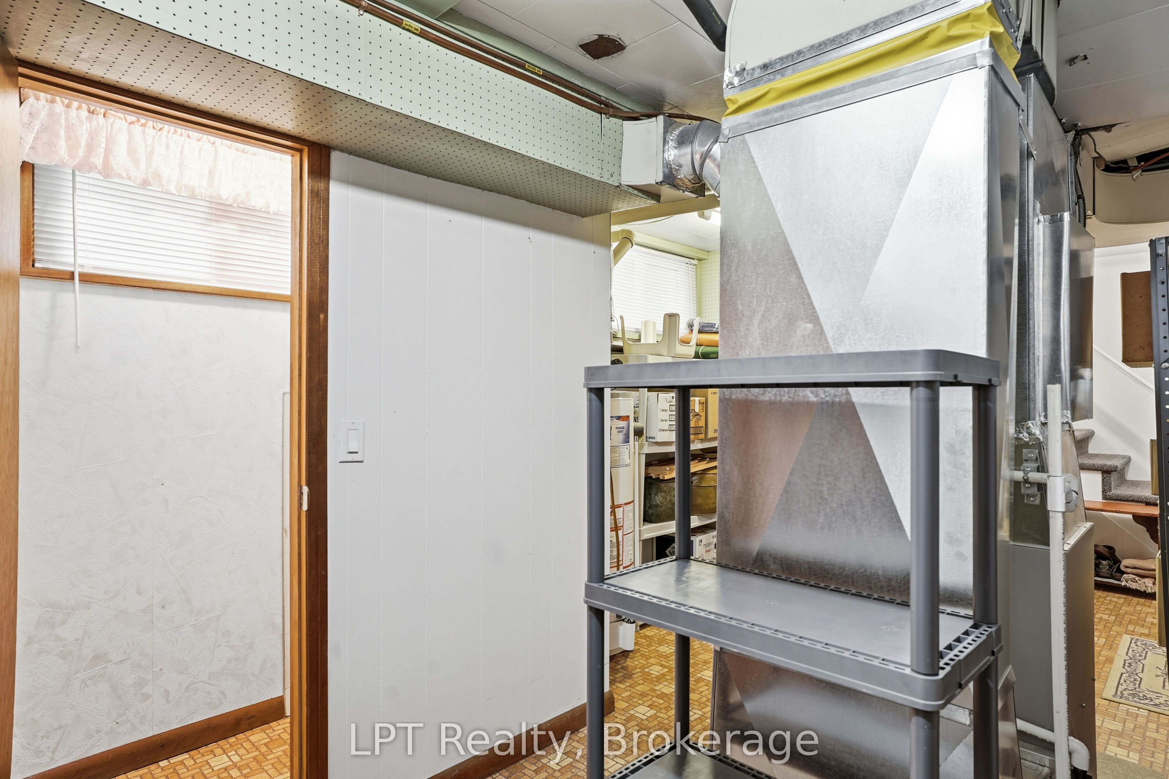463 Frank Street Property Photo 30