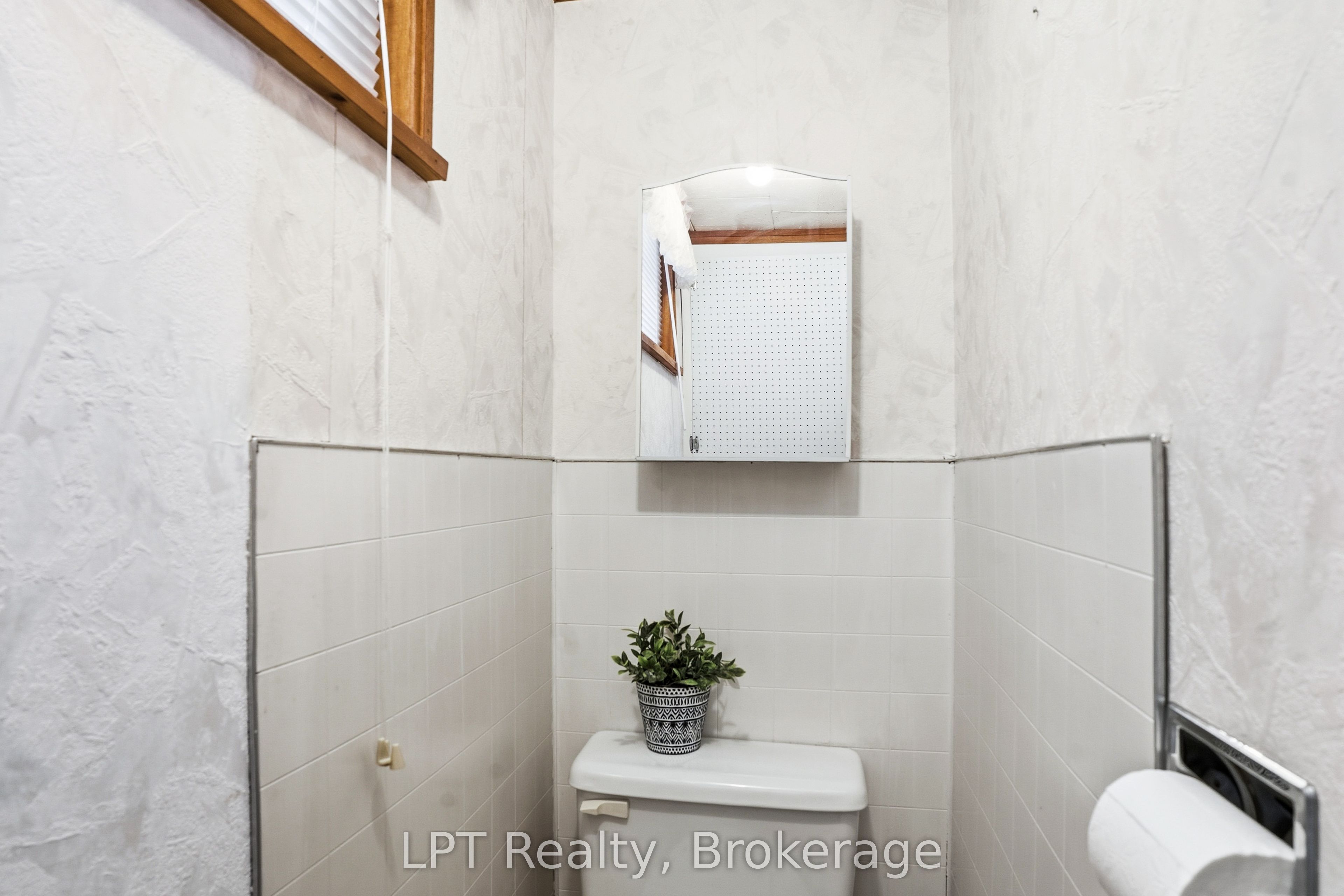 463 Frank Street Property Photo 31
