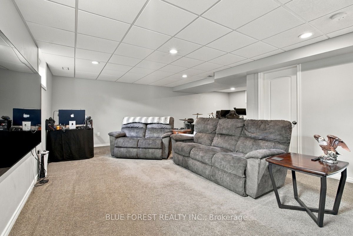 1197 Cardinal Road Property Photo 30