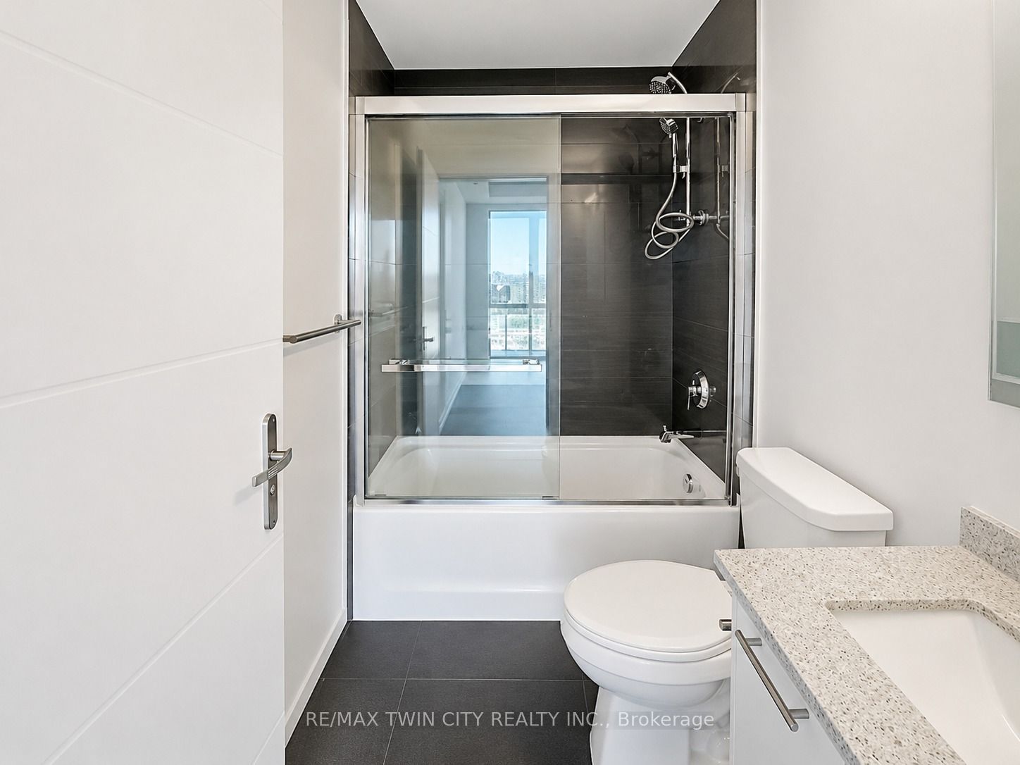 30 Francis Street S 3311 Property Photo 18