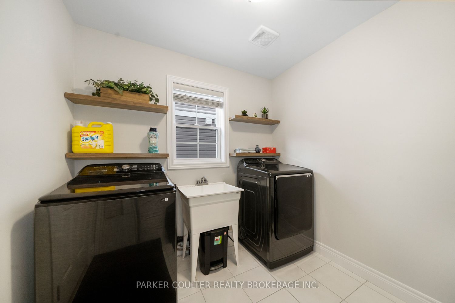 255 Wild Rose Drive Property Photo 27