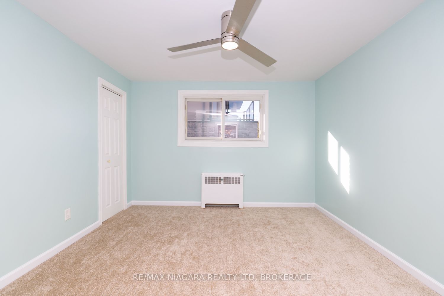 210 Taylor Street Property Photo 14