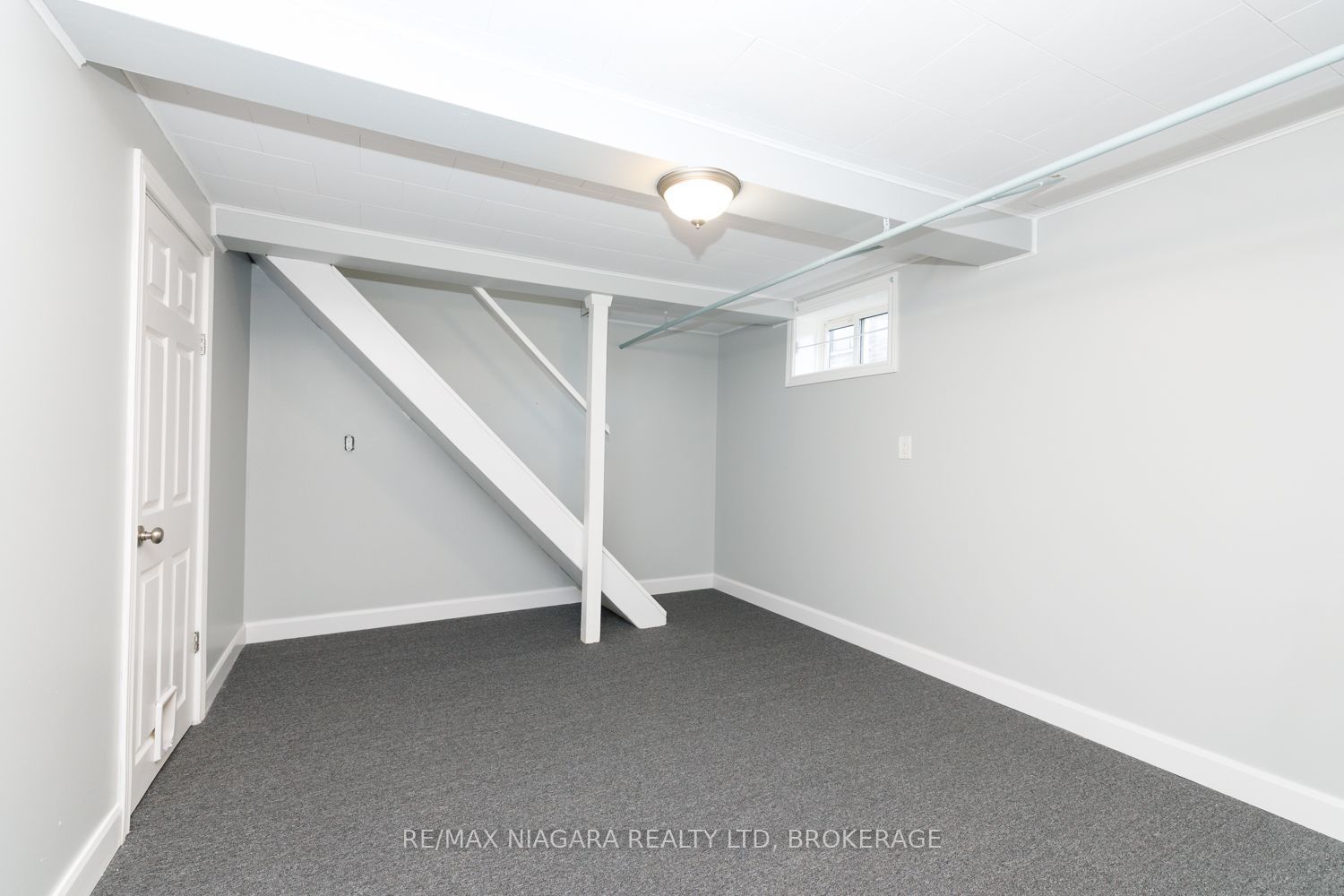 210 Taylor Street Property Photo 22