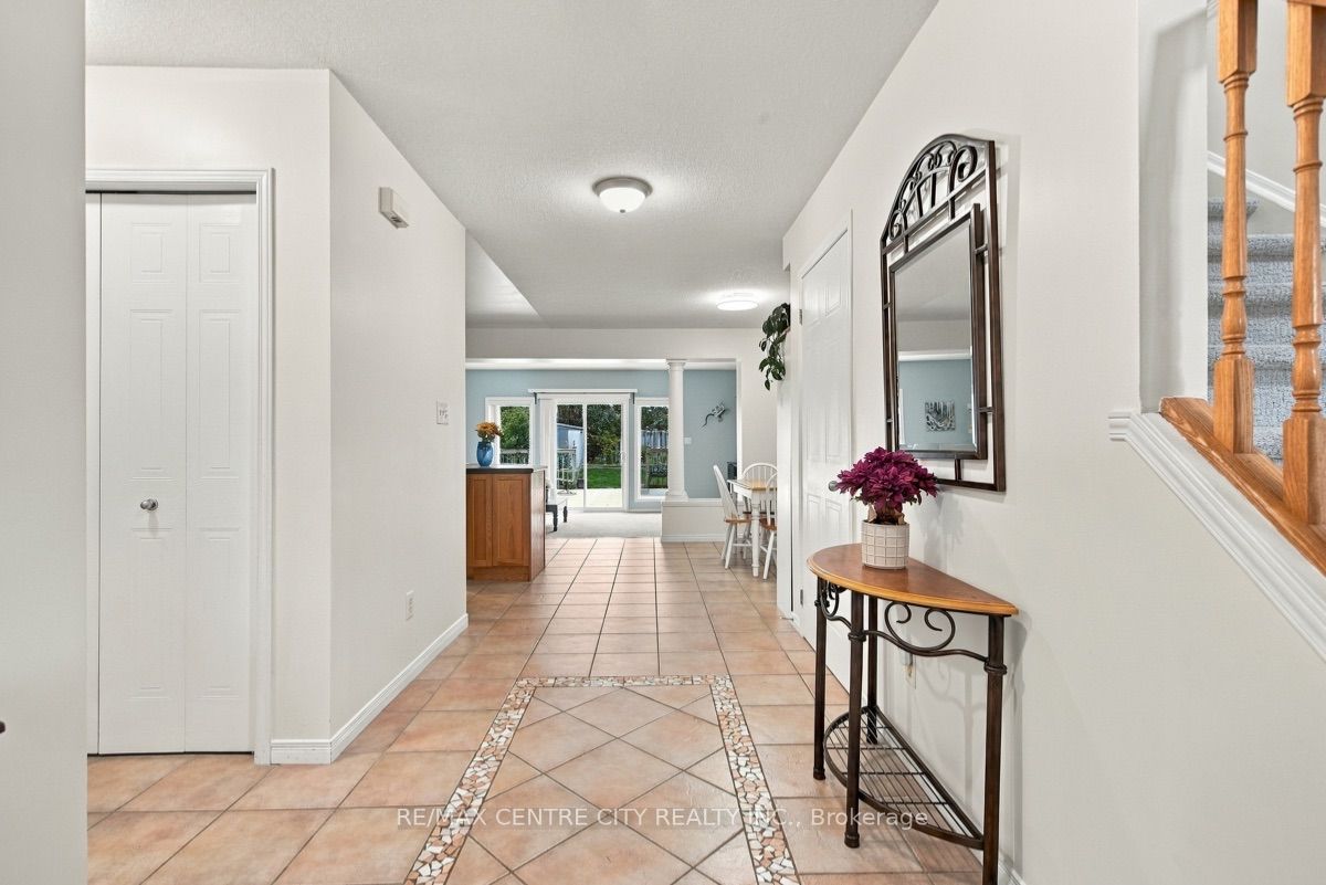 847 Whetherfield Street Property Photo 7