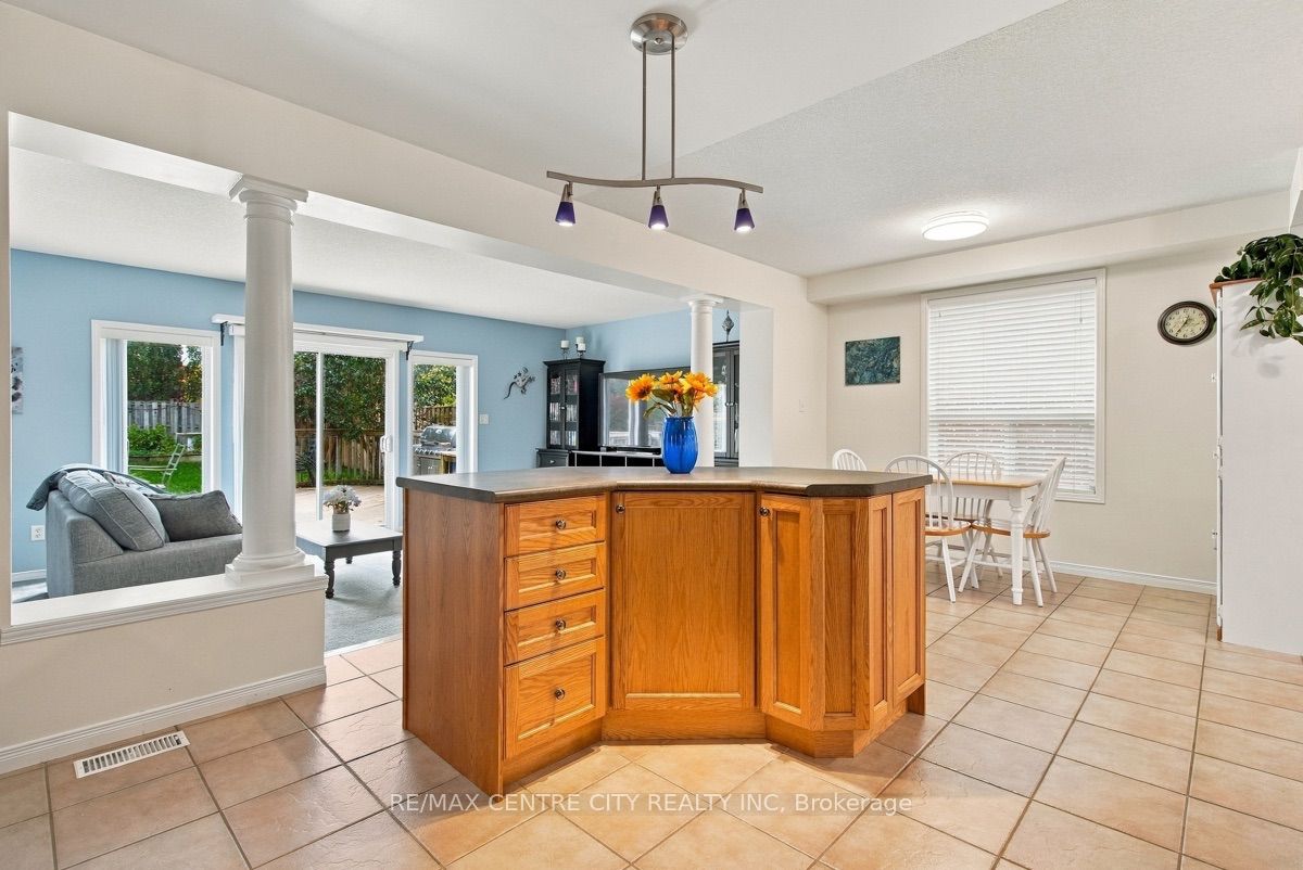 847 Whetherfield Street Property Photo 16